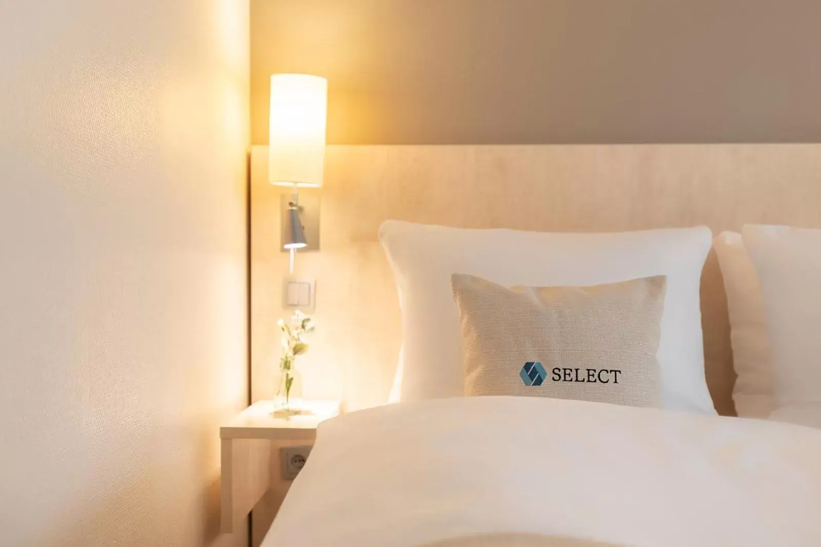 Bedroom, Bed in Select Hotel Mainz