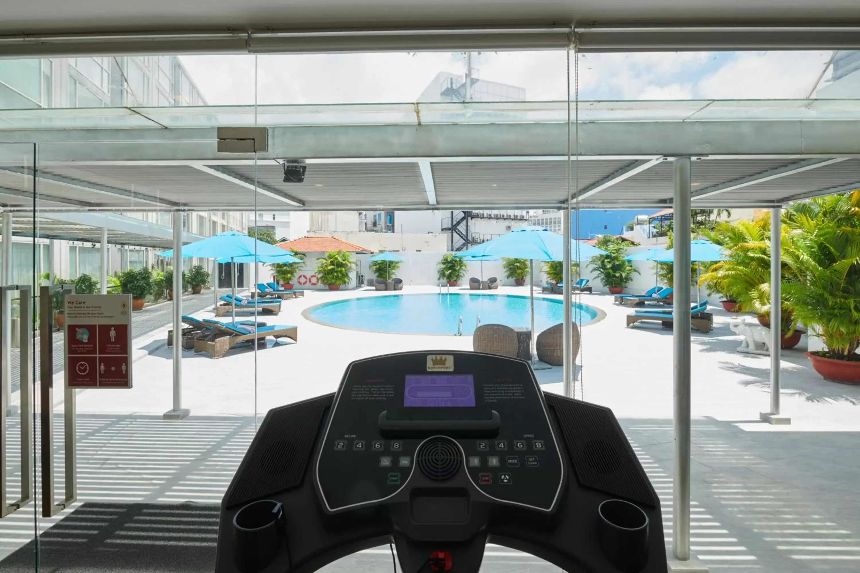 Fitness centre/facilities, Swimming Pool in Eastin Grand Hotel Saigon