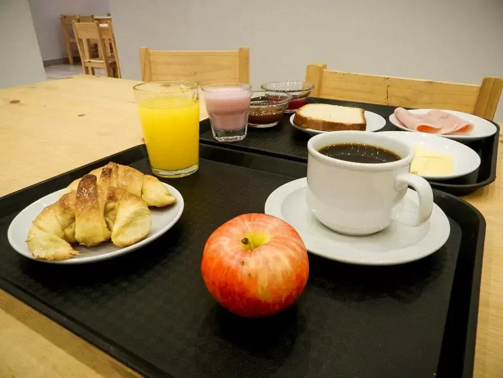 Continental breakfast, Breakfast in Hotel Monaco