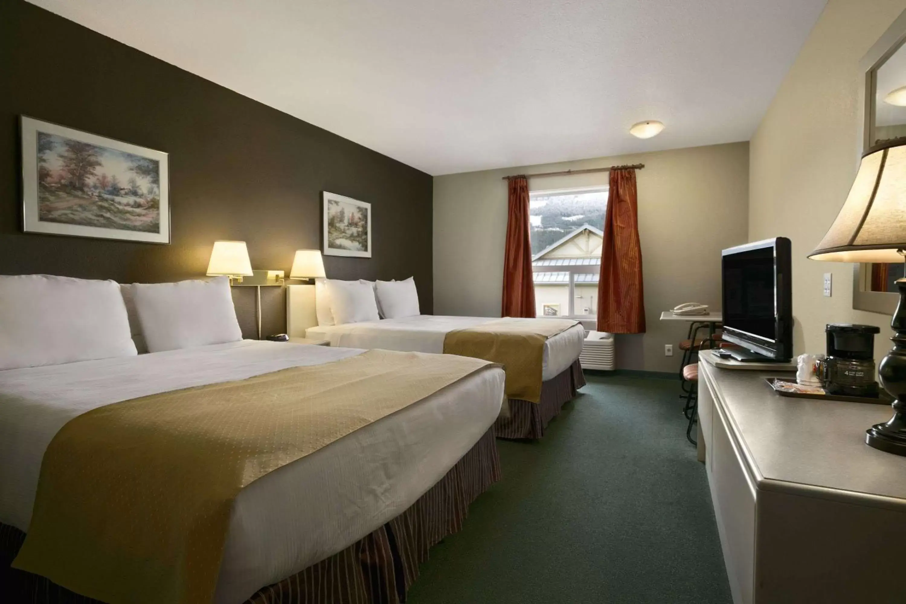 Photo of the whole room in Super 8 by Wyndham Revelstoke BC