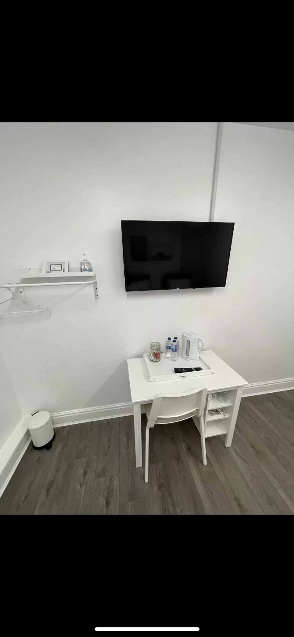 TV/Entertainment Center in County road rooms