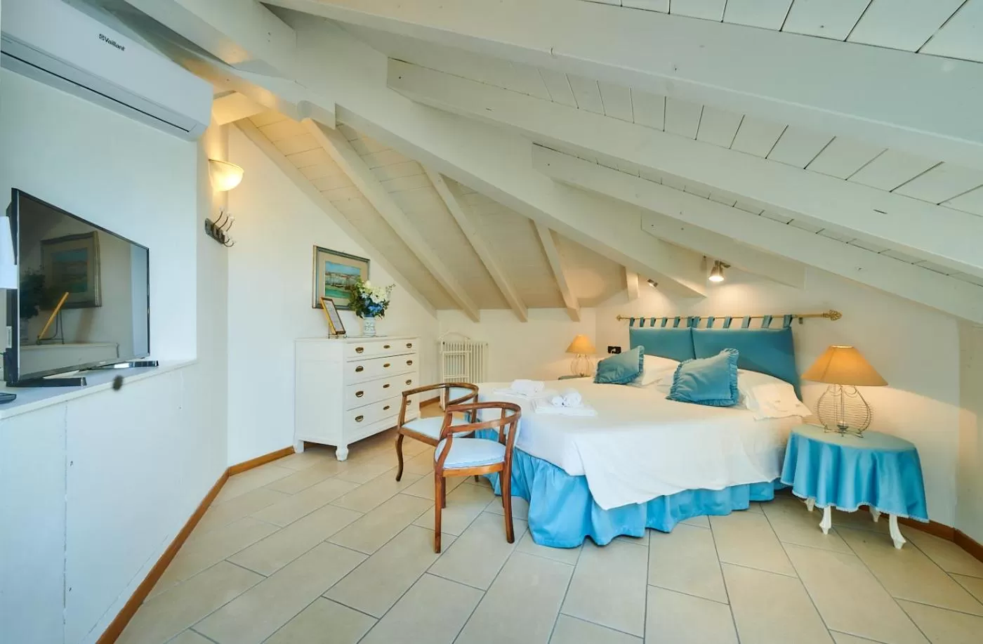 TV and multimedia, Bed in Villa Annamaria B&B