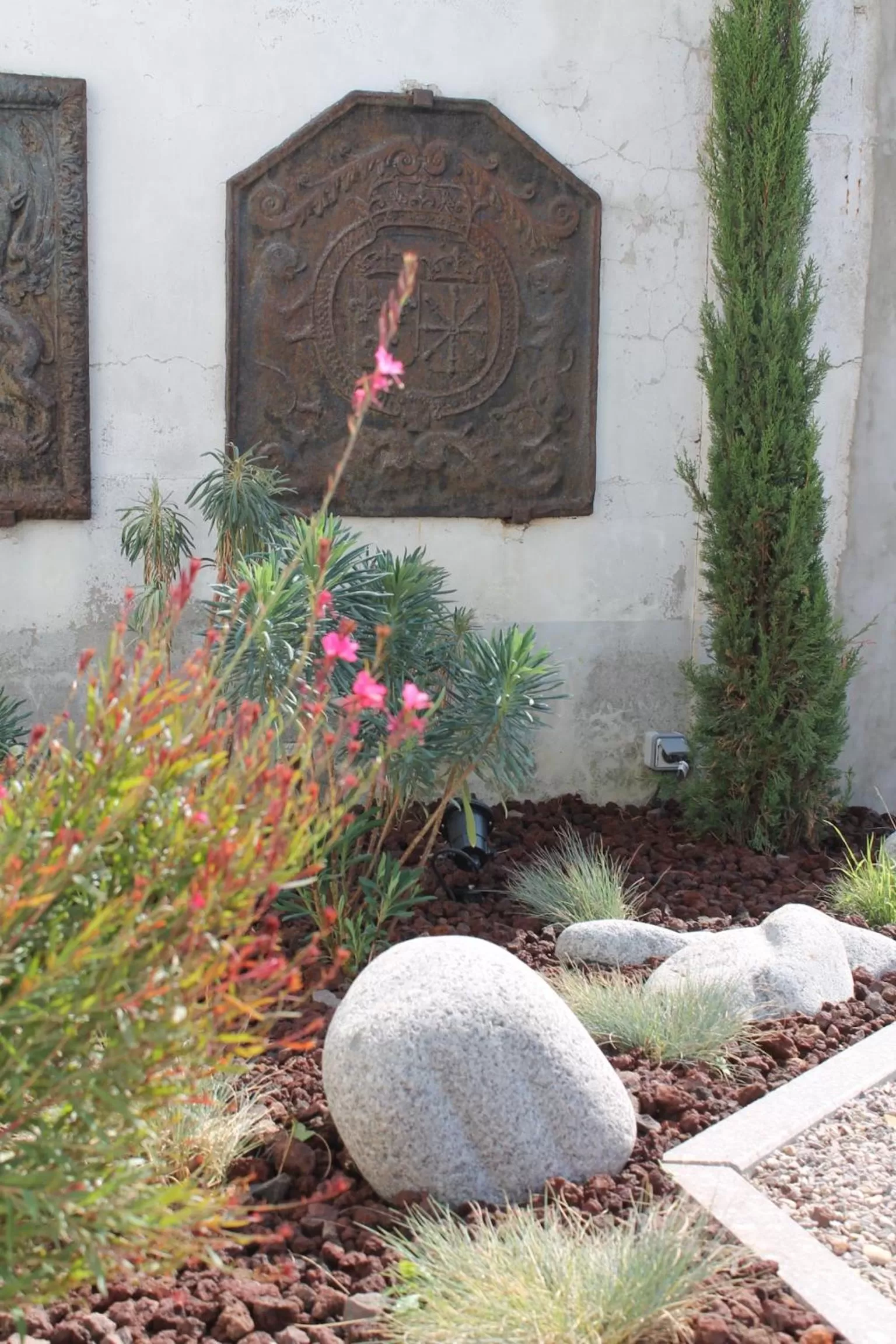 Garden in Hôtel jardin Le Pasteur
