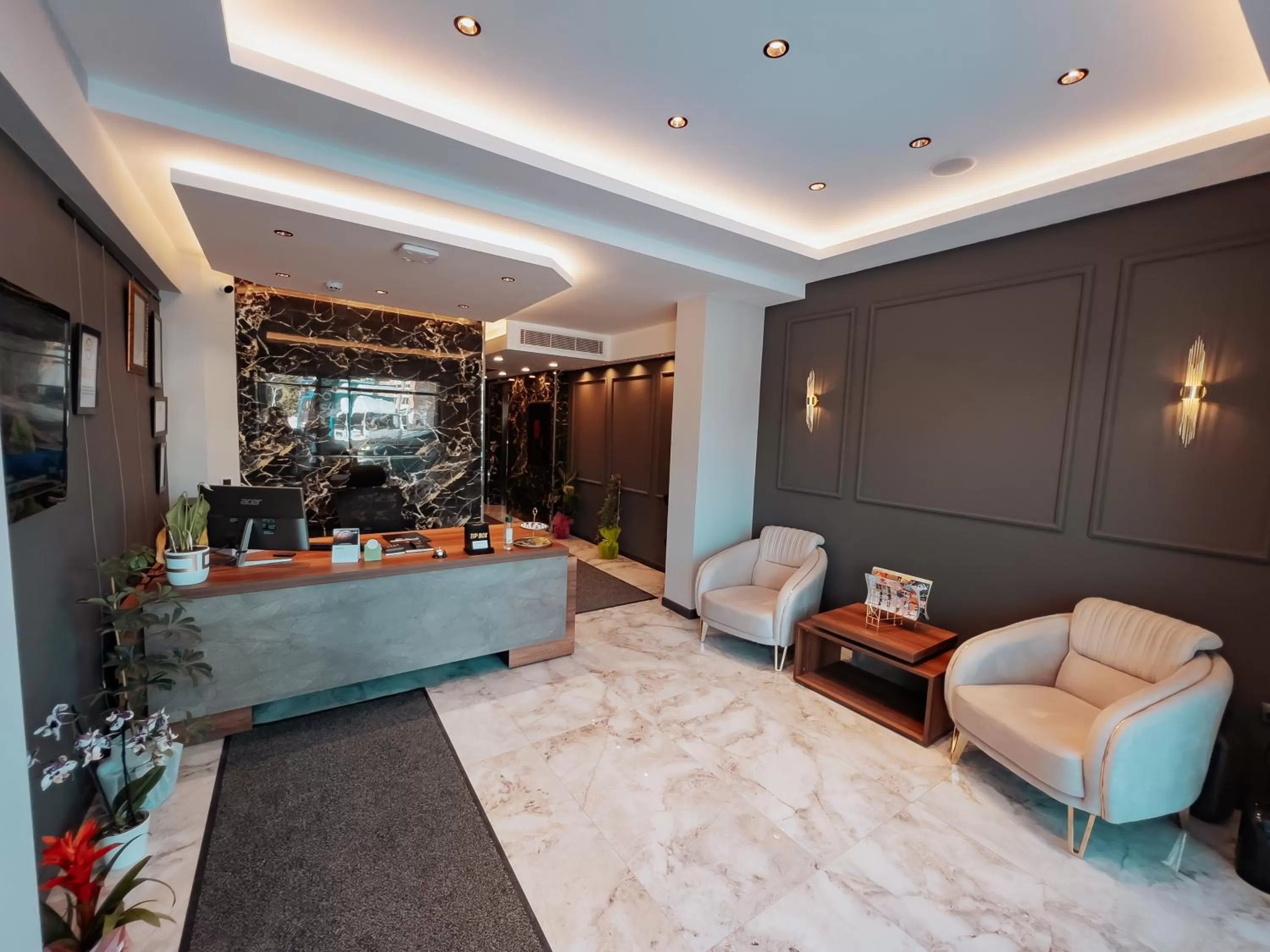 Lobby or reception in Yalçındağ Otel Burdur