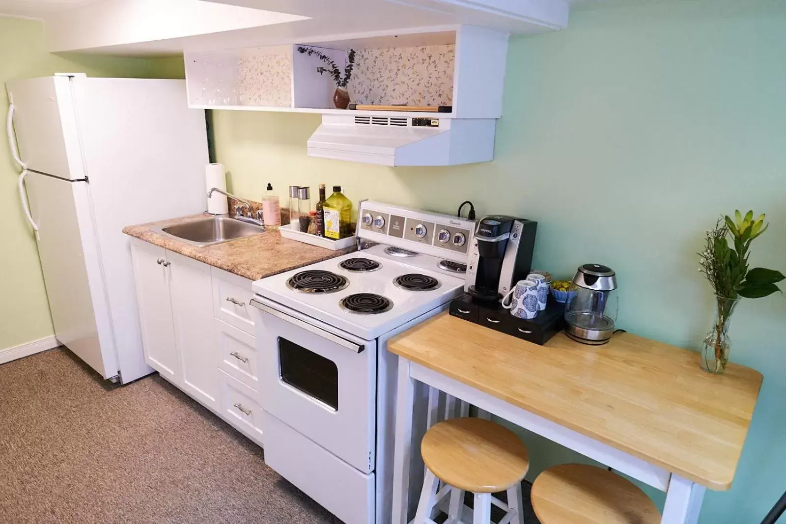 kitchen, Kitchen/Kitchenette in BALCON BLANC - Auberge à Chicoutimi, Saguenay