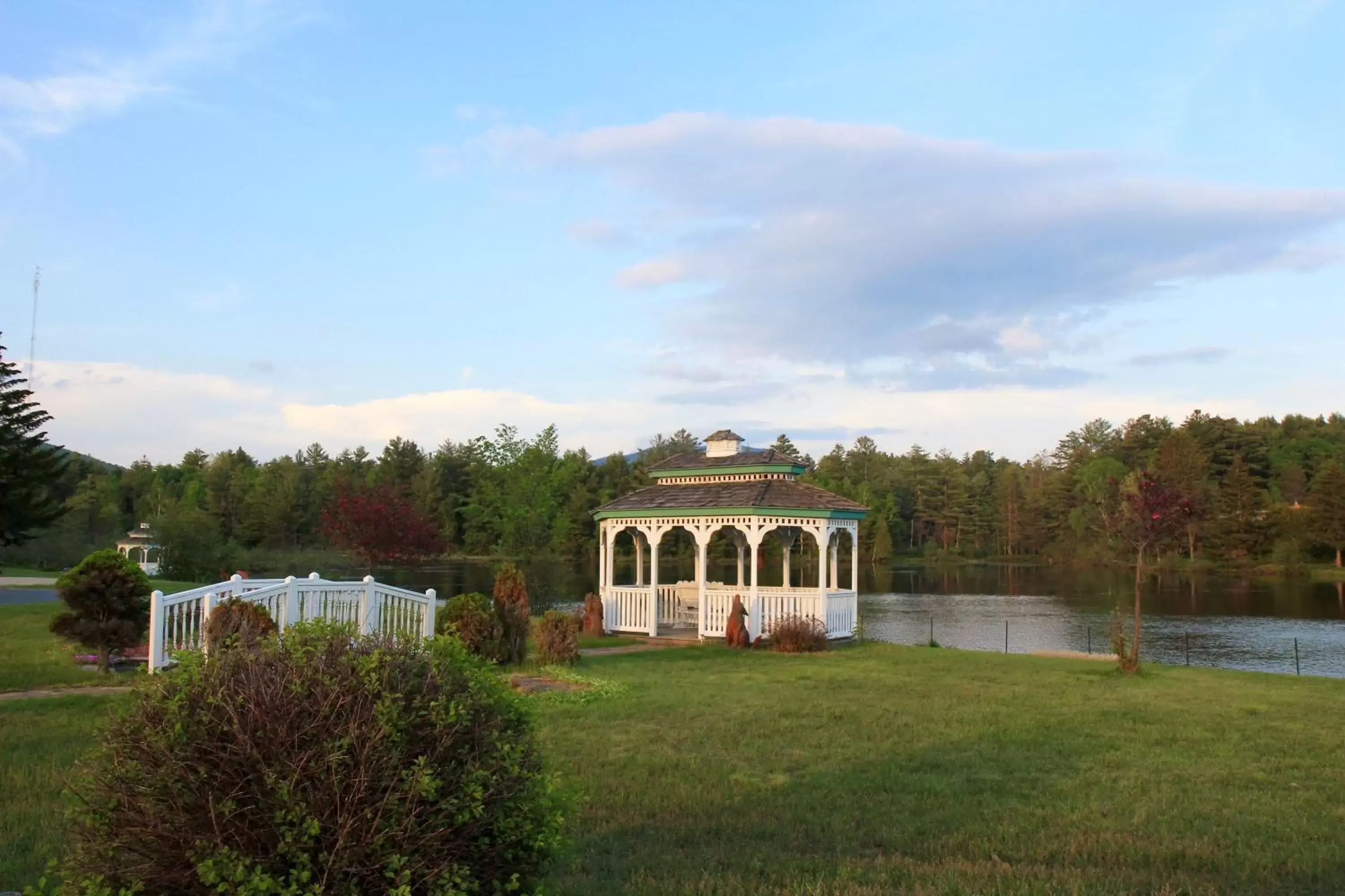 Natural landscape, Property Building in Sara Placid Inn & Suites