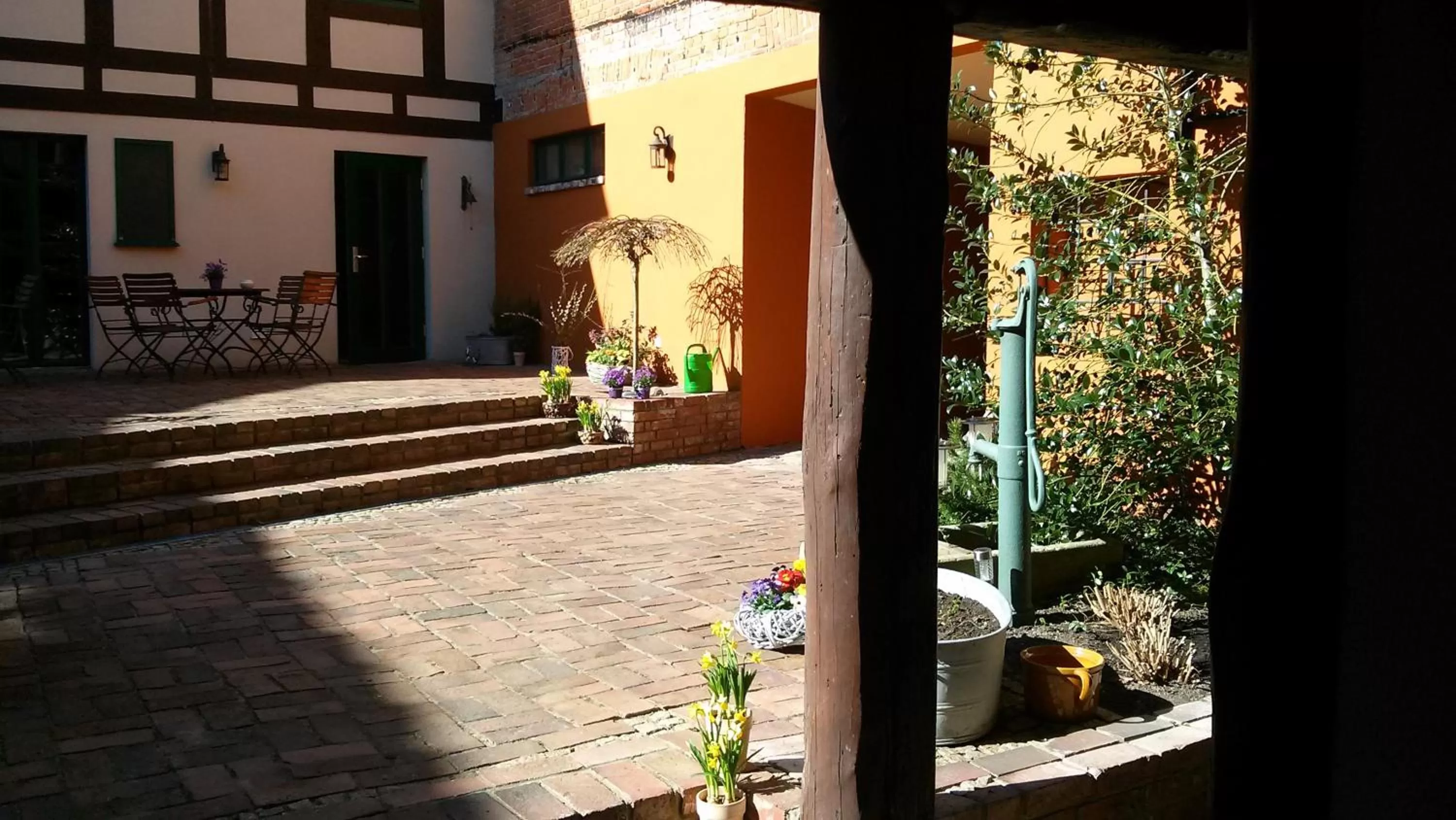 Facade/entrance in Hotel Inselhof