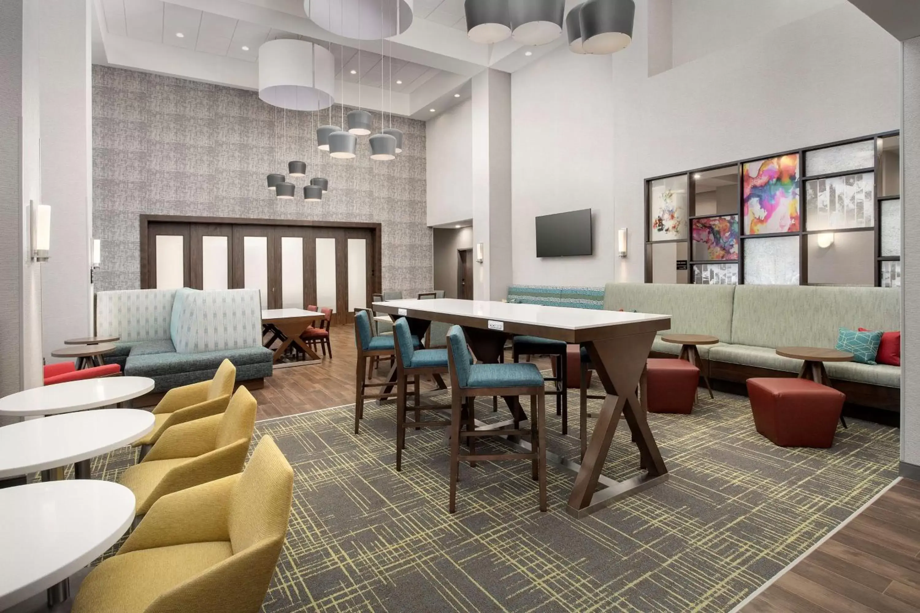 Lobby or reception, Lounge/Bar in Hampton Inn & Suites Lexington