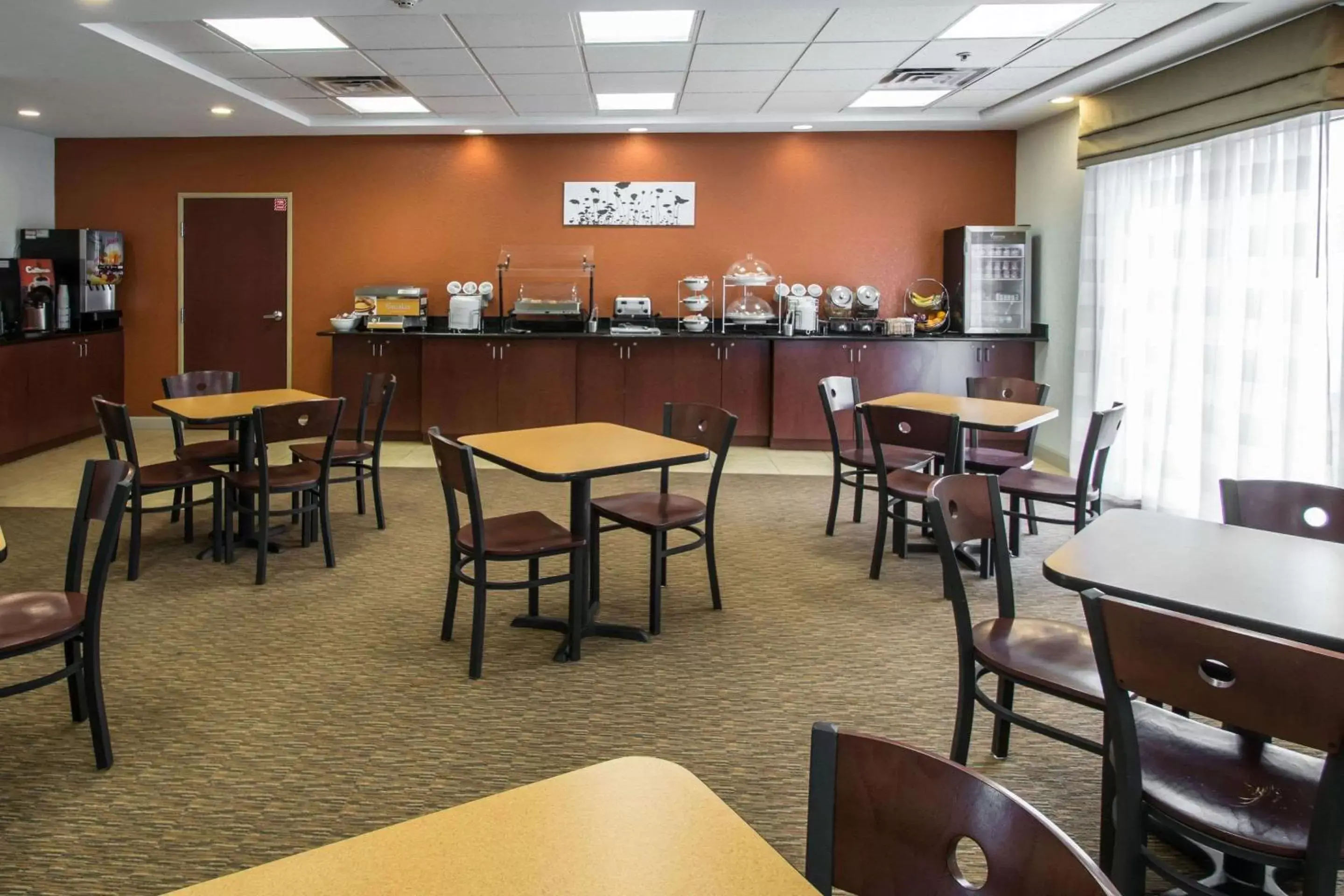 Restaurant/Places to Eat in Sleep Inn & Suites Palatka North