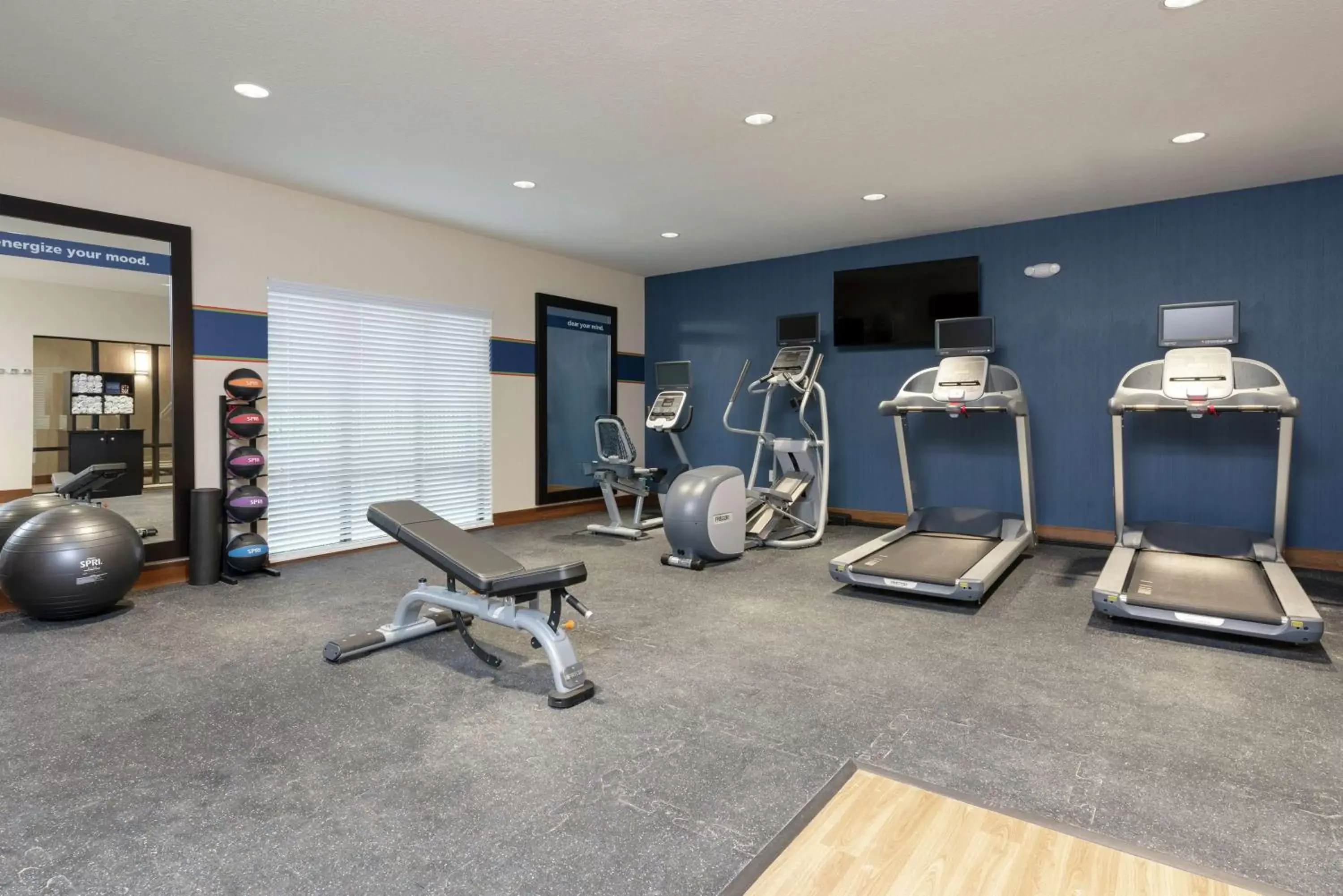 Fitness centre/facilities in Hampton Inn & Suites Xenia Dayton Fitness centre/facilities in Hampton Inn & Suites Xenia Dayton