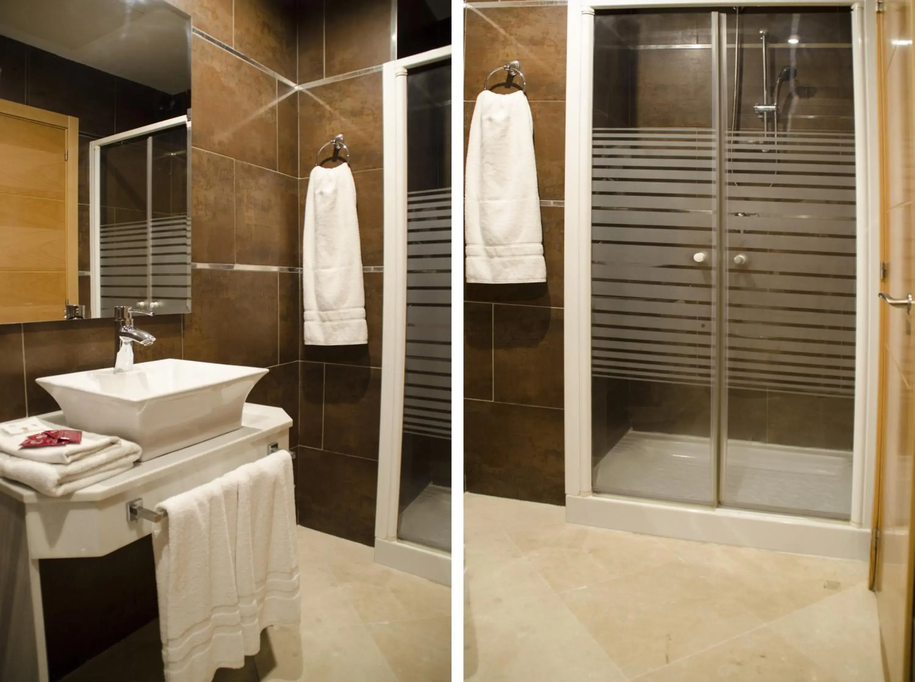 Bathroom in Hotel Duquesa Bathroom in Hotel Duquesa