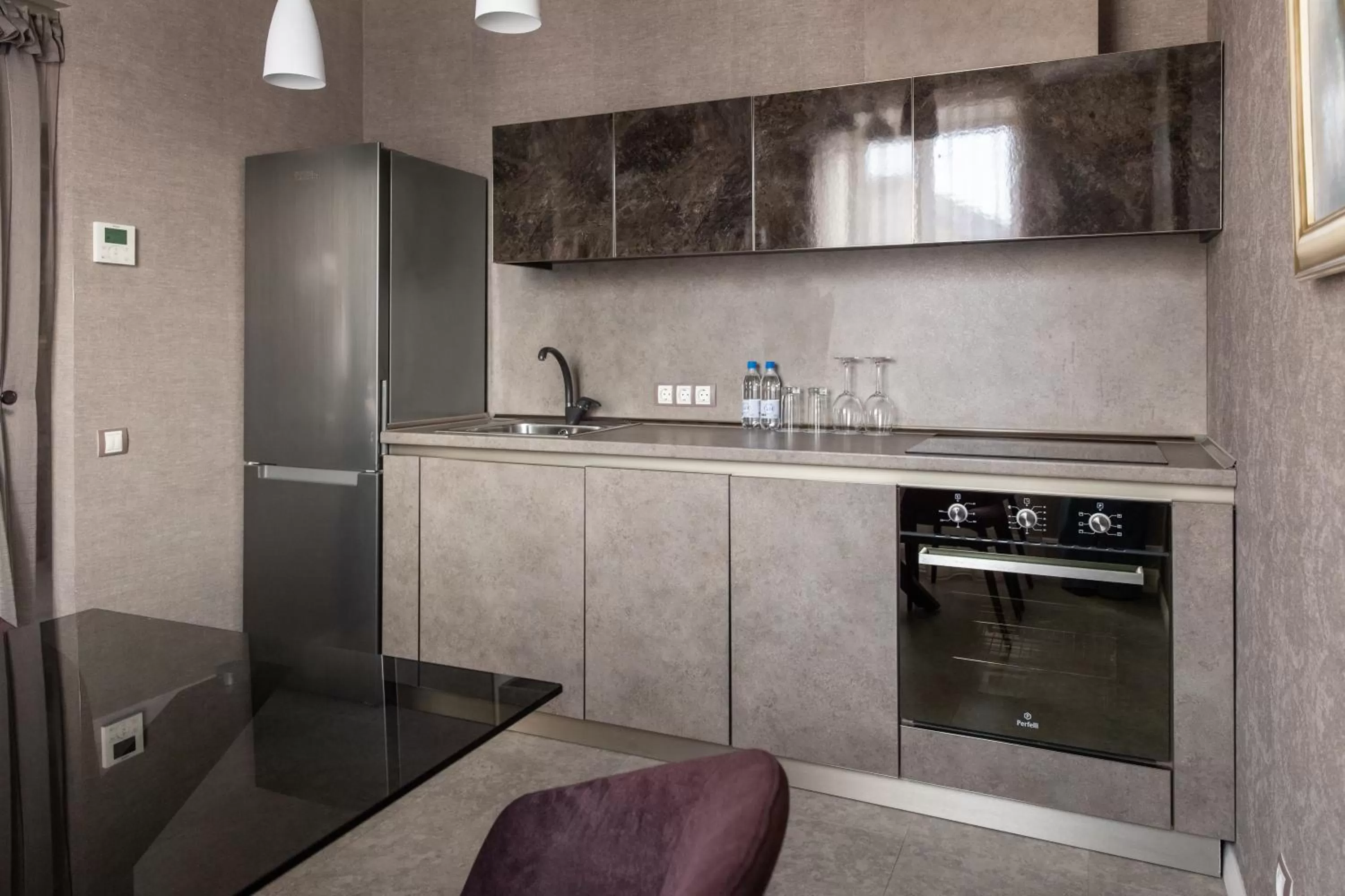 Kitchen or kitchenette in Hotel "Mandarin Clubhouse"