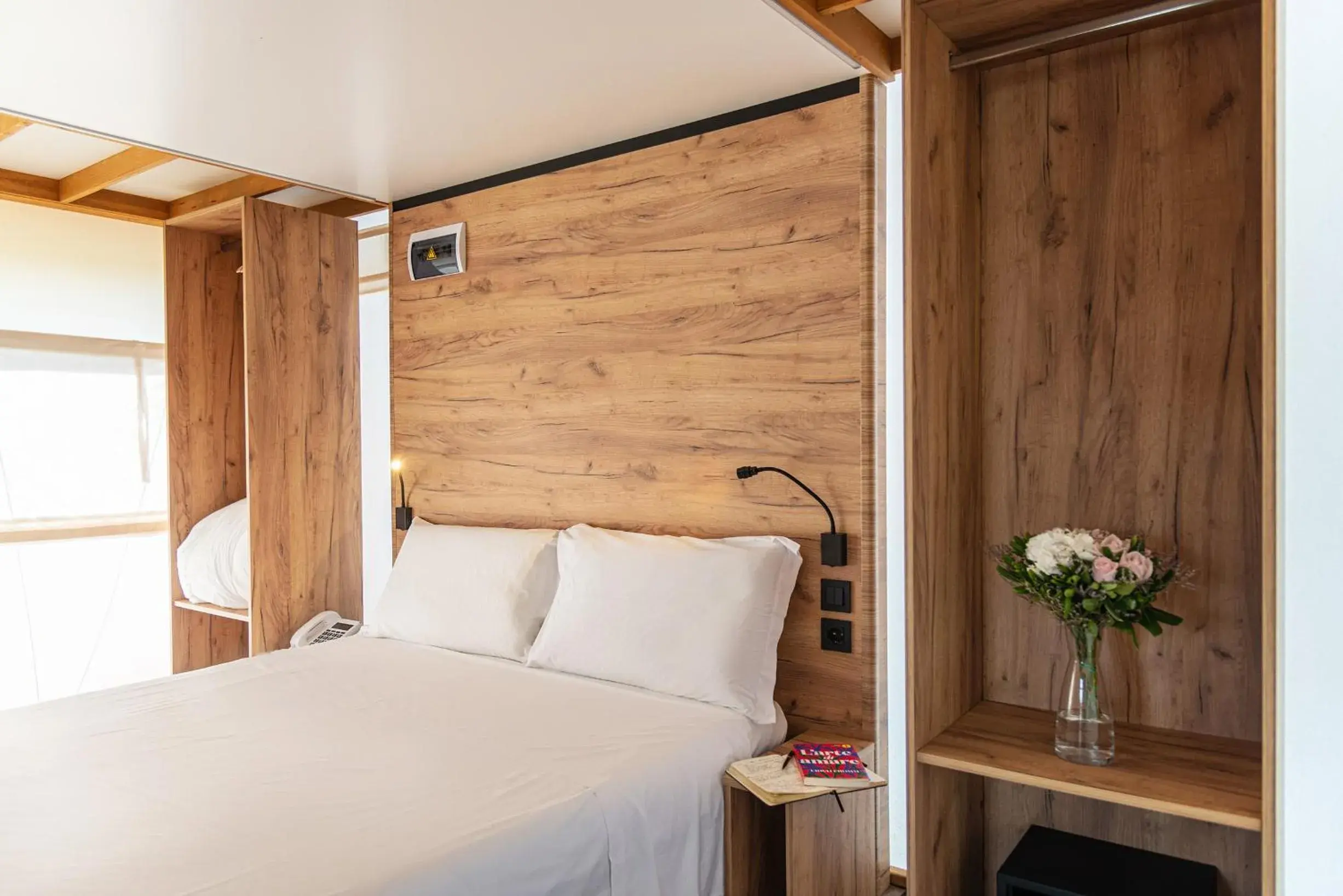 Bed in Nabi Resort Glamping & SPA