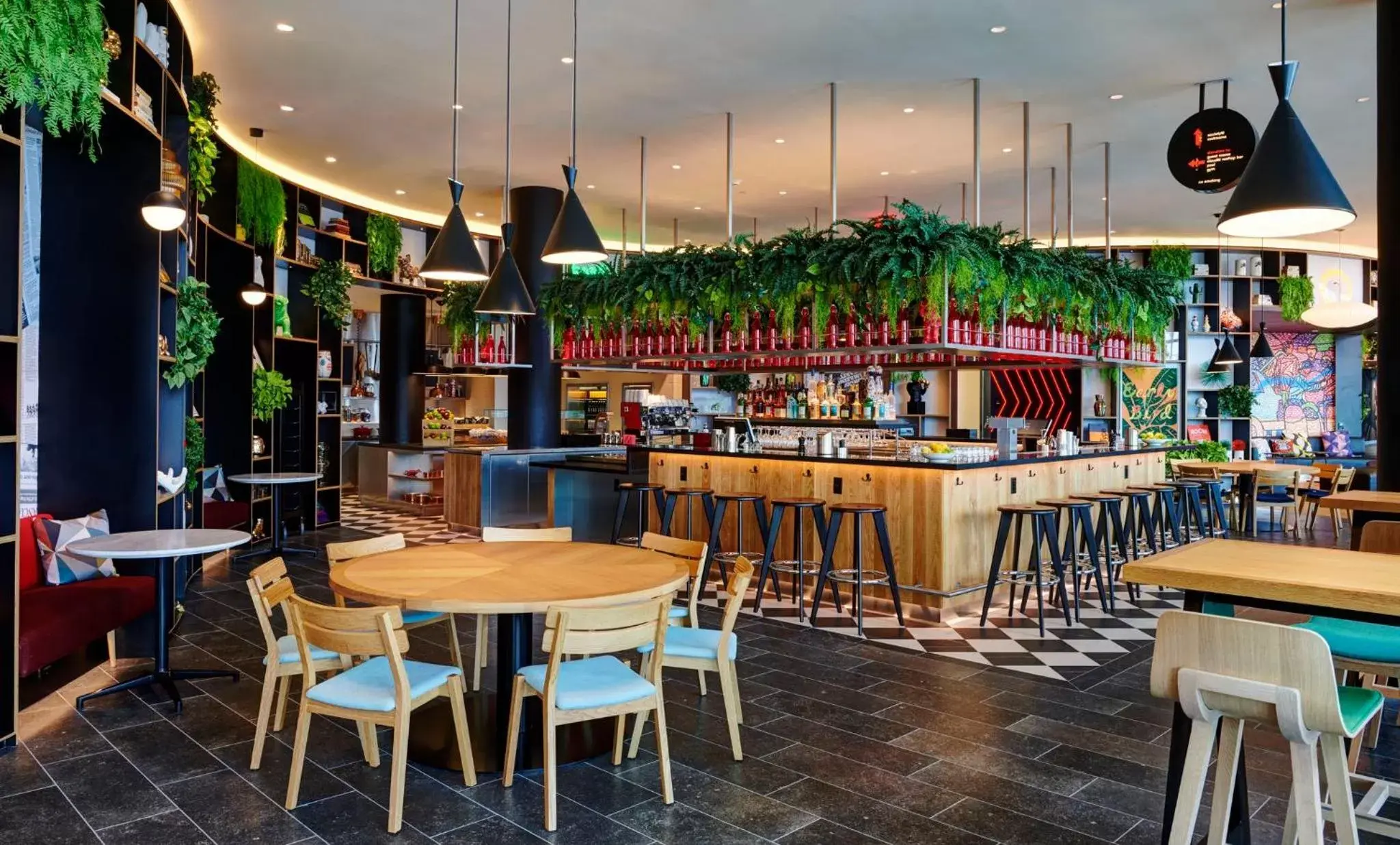 Restaurant/places to eat, Lounge/Bar in citizenM Miami Worldcenter