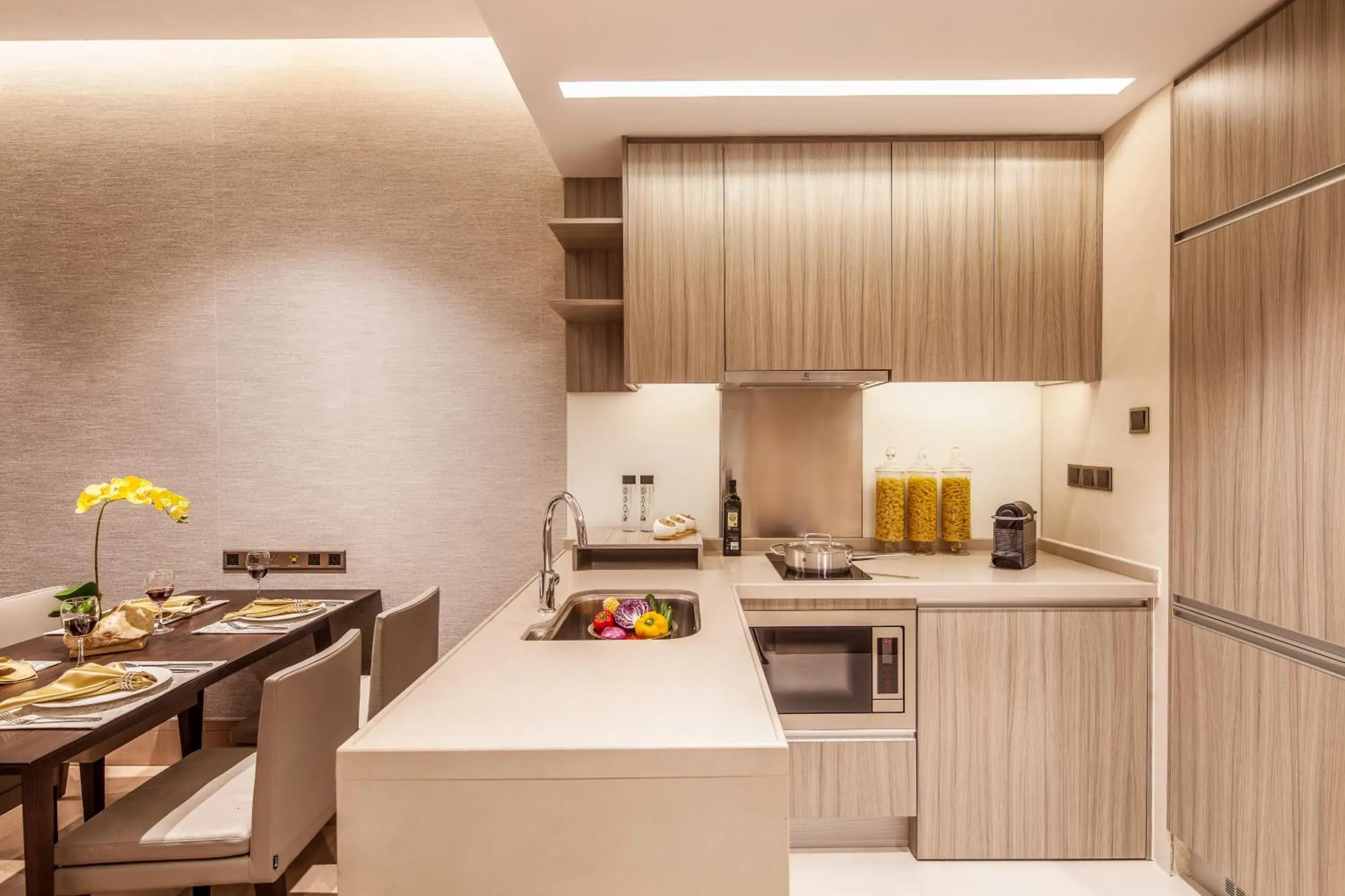 Kitchen or kitchenette, Kitchen/Kitchenette in Ascott Raffles City Shenzhen