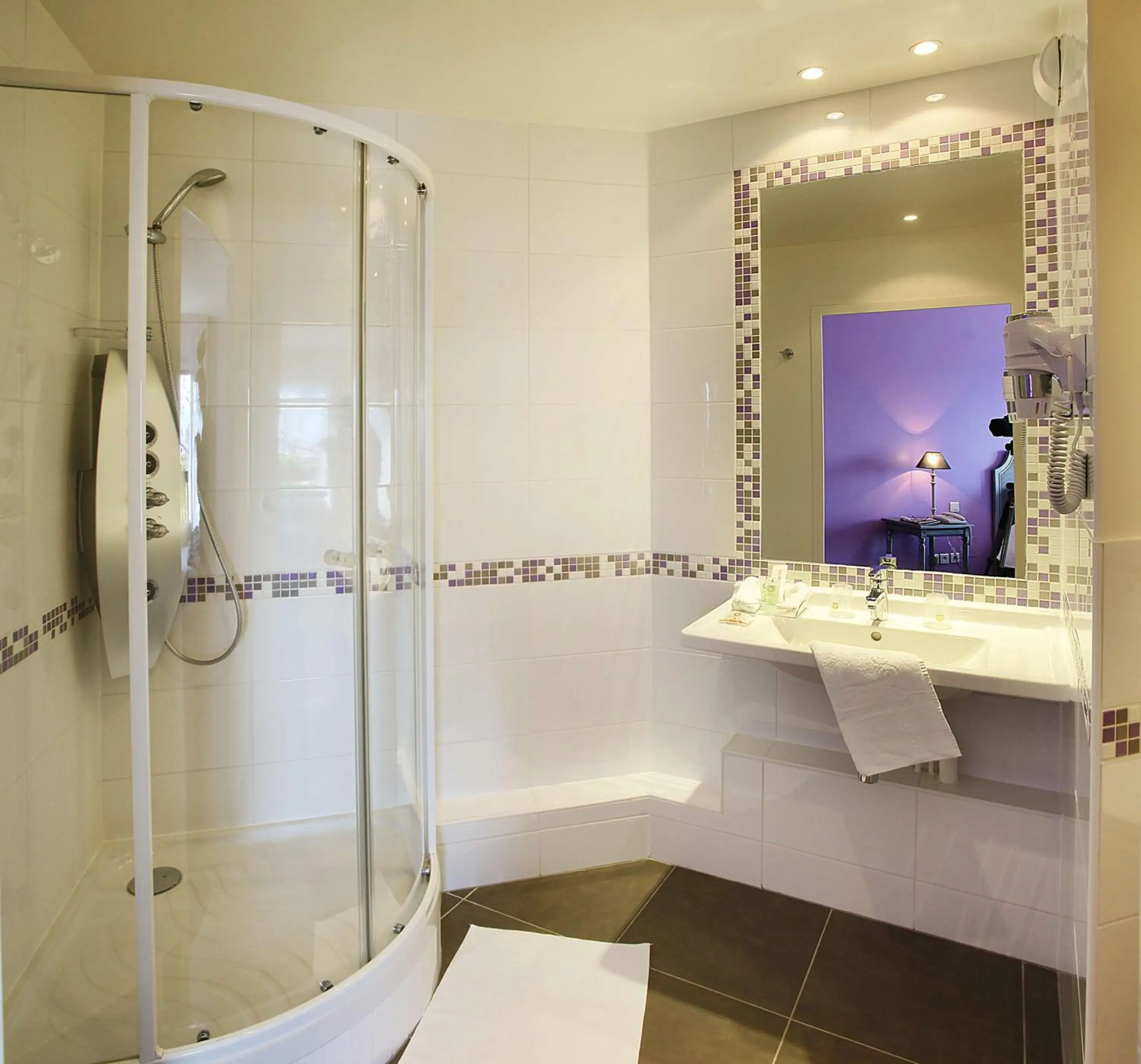 Photo of the whole room, Bathroom in Best Western Plus Hostellerie Du Vallon