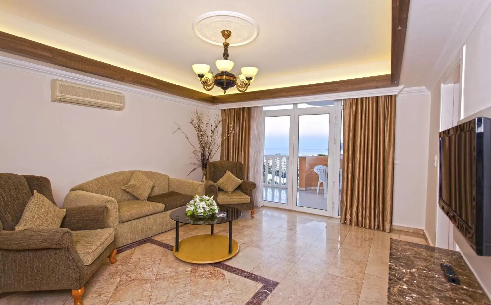 Studio with Balcony in Paradiso Günlük Kiralık Daireler Only Room Studio with Balcony in Paradiso Günlük Kiralık Daireler Only Room