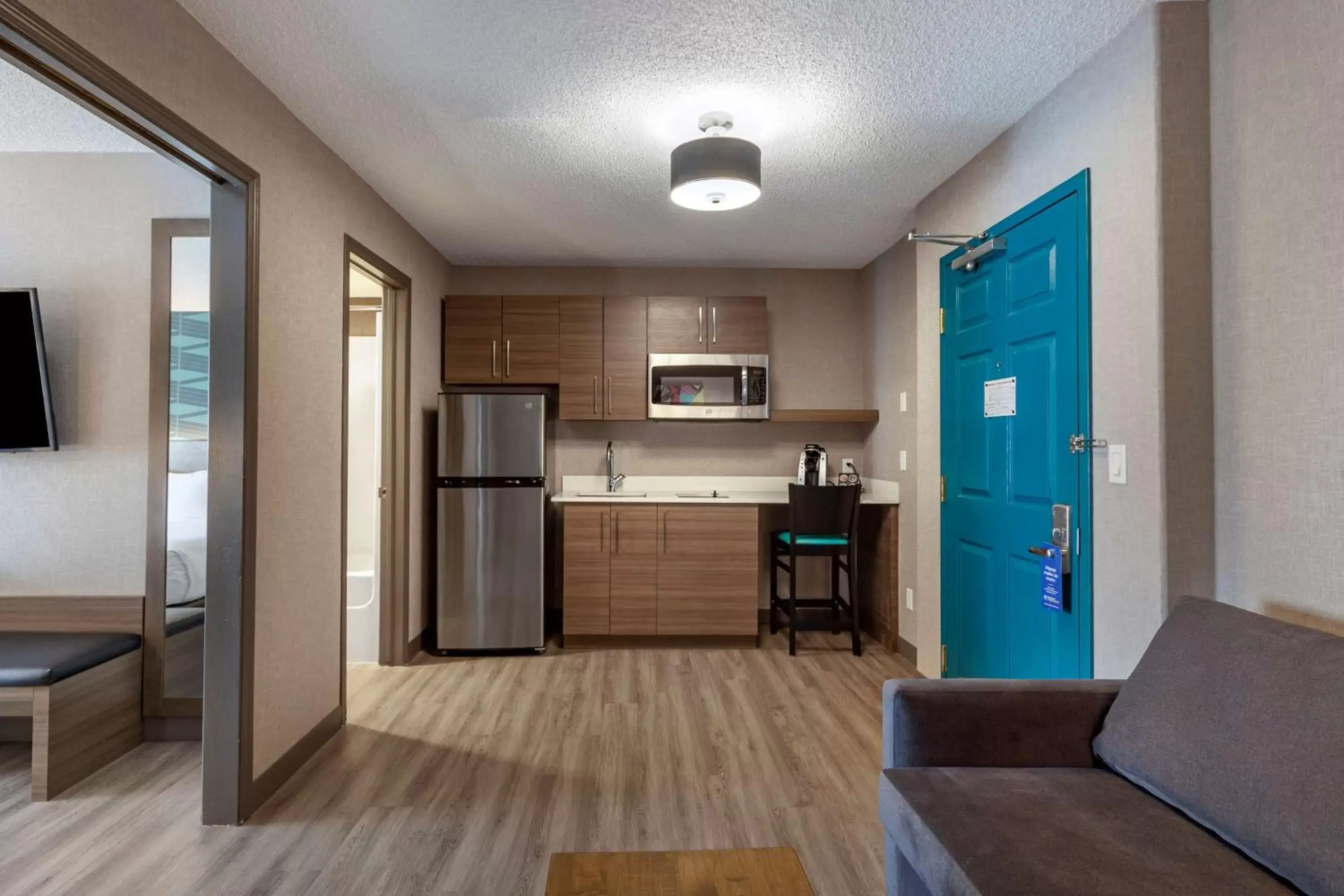 Bedroom, Kitchen/Kitchenette in Best Western Plus West Edmonton