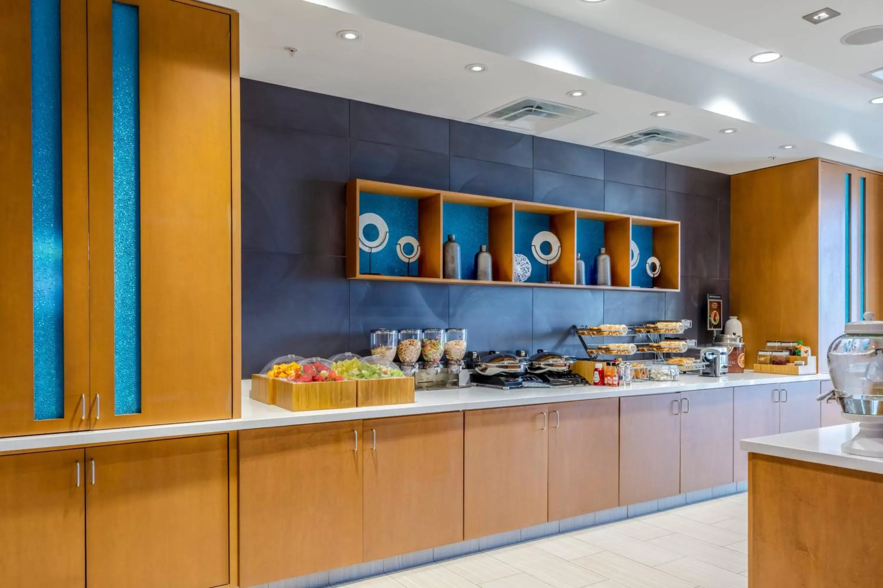 Breakfast, Restaurant/Places to Eat in SpringHill Suites by Marriott Columbia