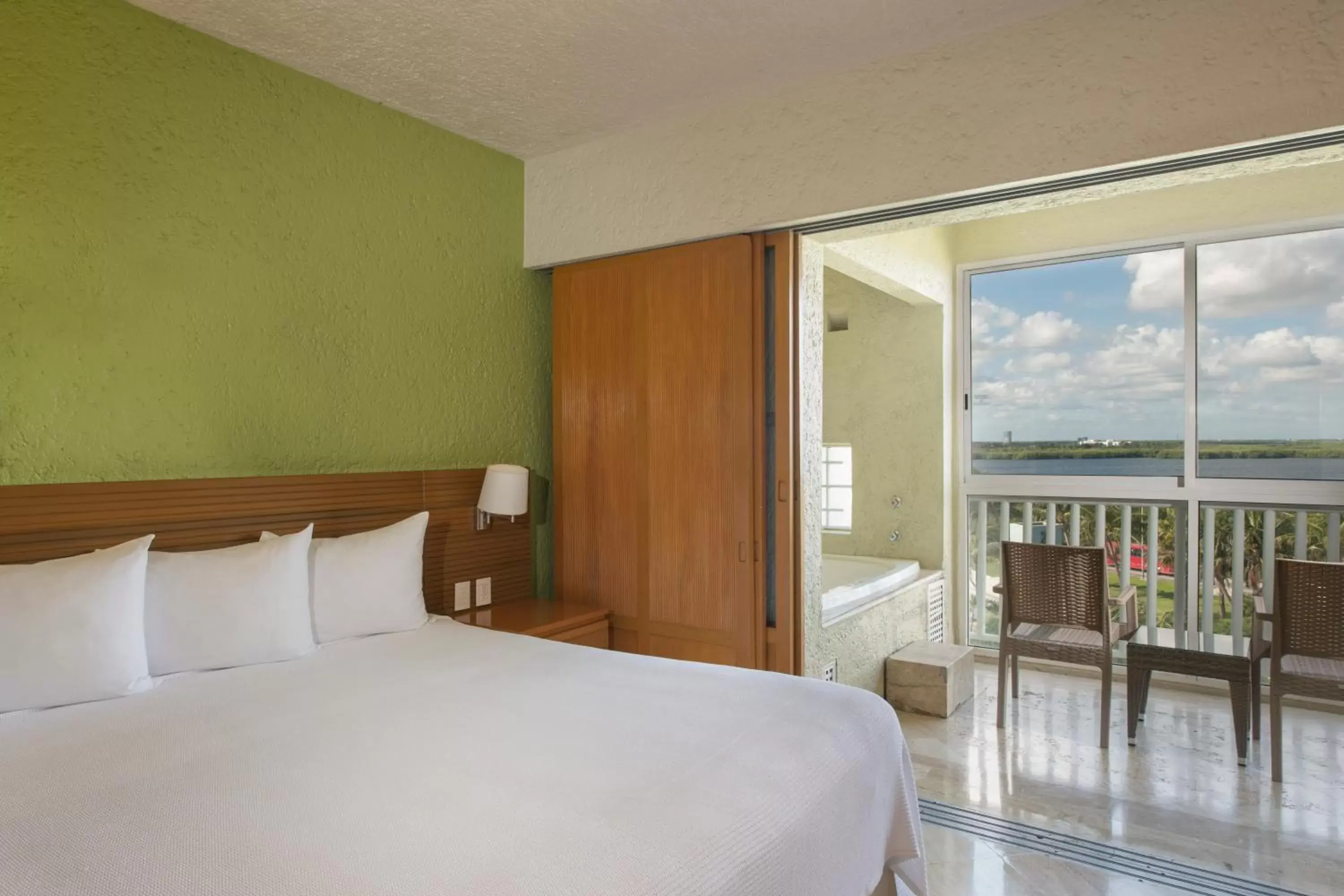 Bed in Club Regina Cancun