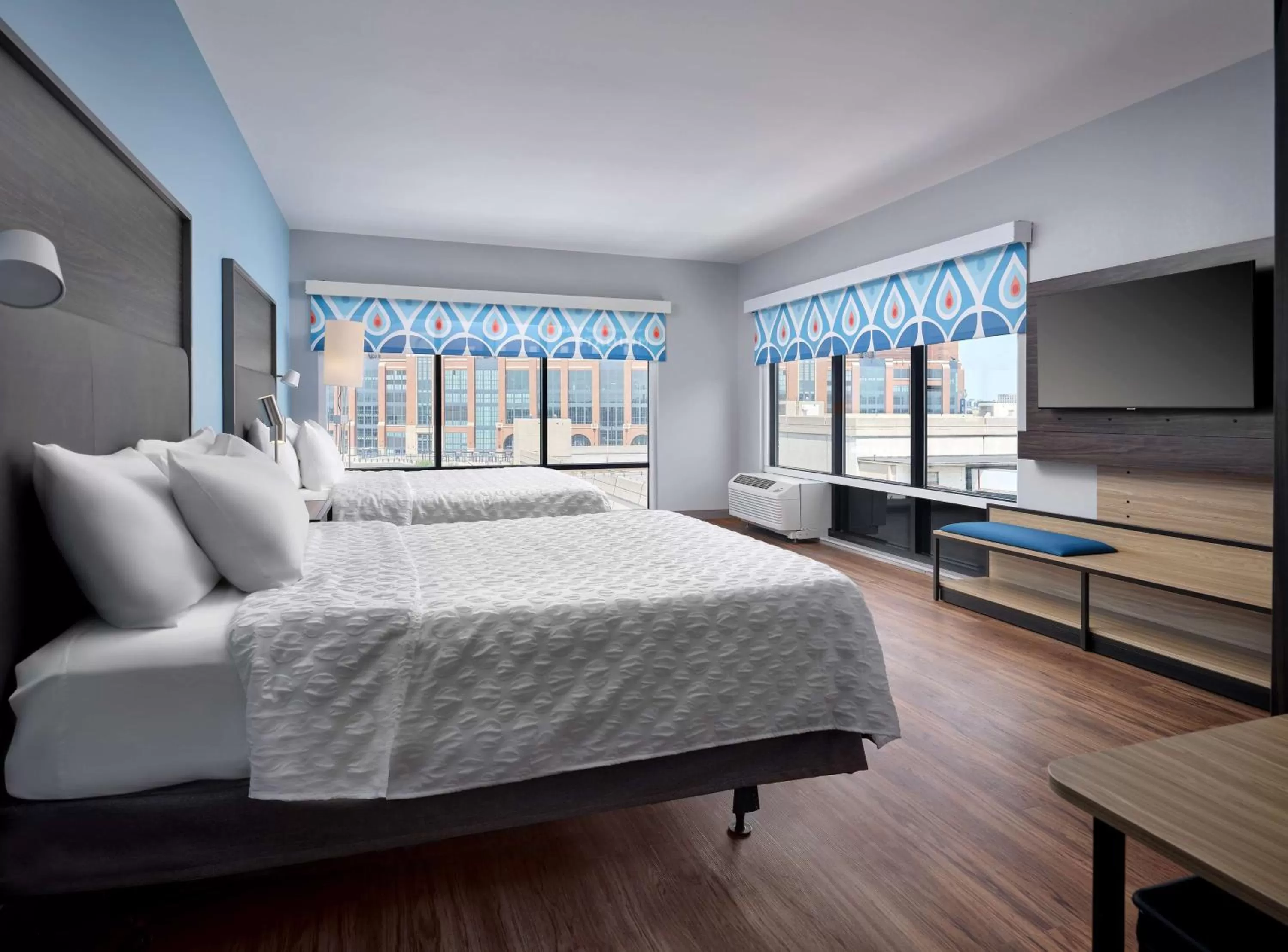 Bed in Tru By Hilton Indianapolis Downtown, In