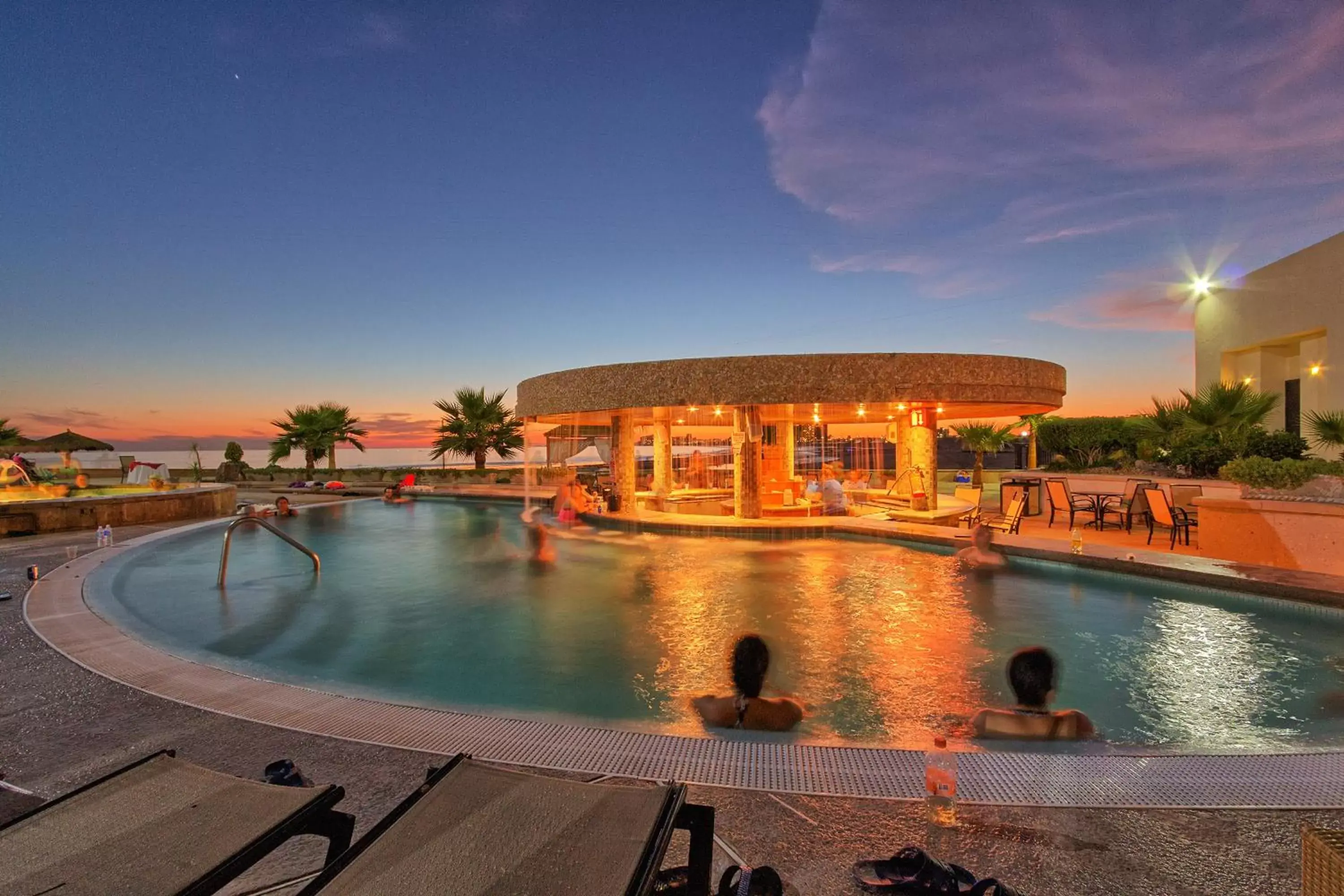 Swimming Pool in Peñasco del Sol Hotel