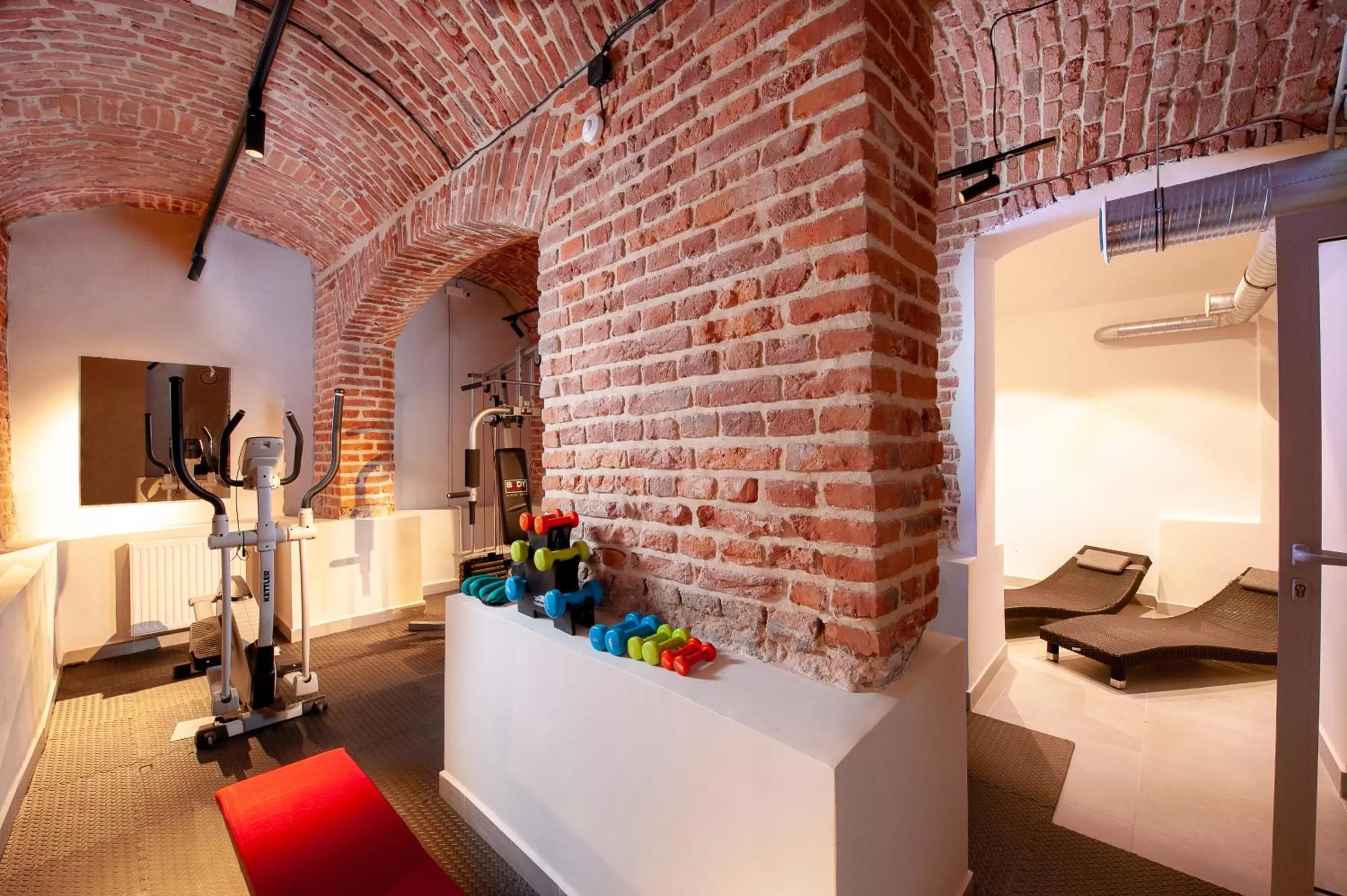 Fitness centre/facilities in Plaza Boutique Hotel