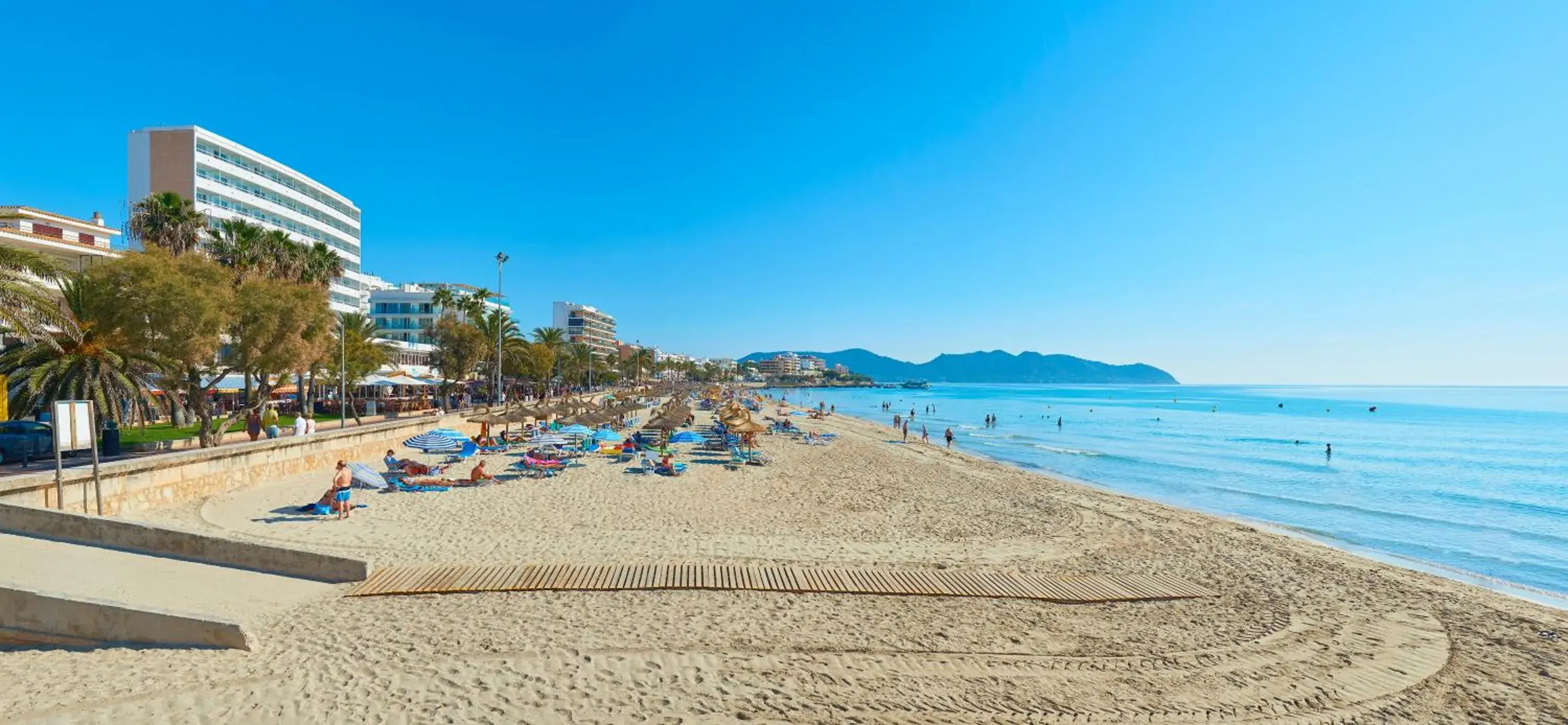 Facade/entrance in Hipotels Don Juan Facade/entrance in Hipotels Don Juan