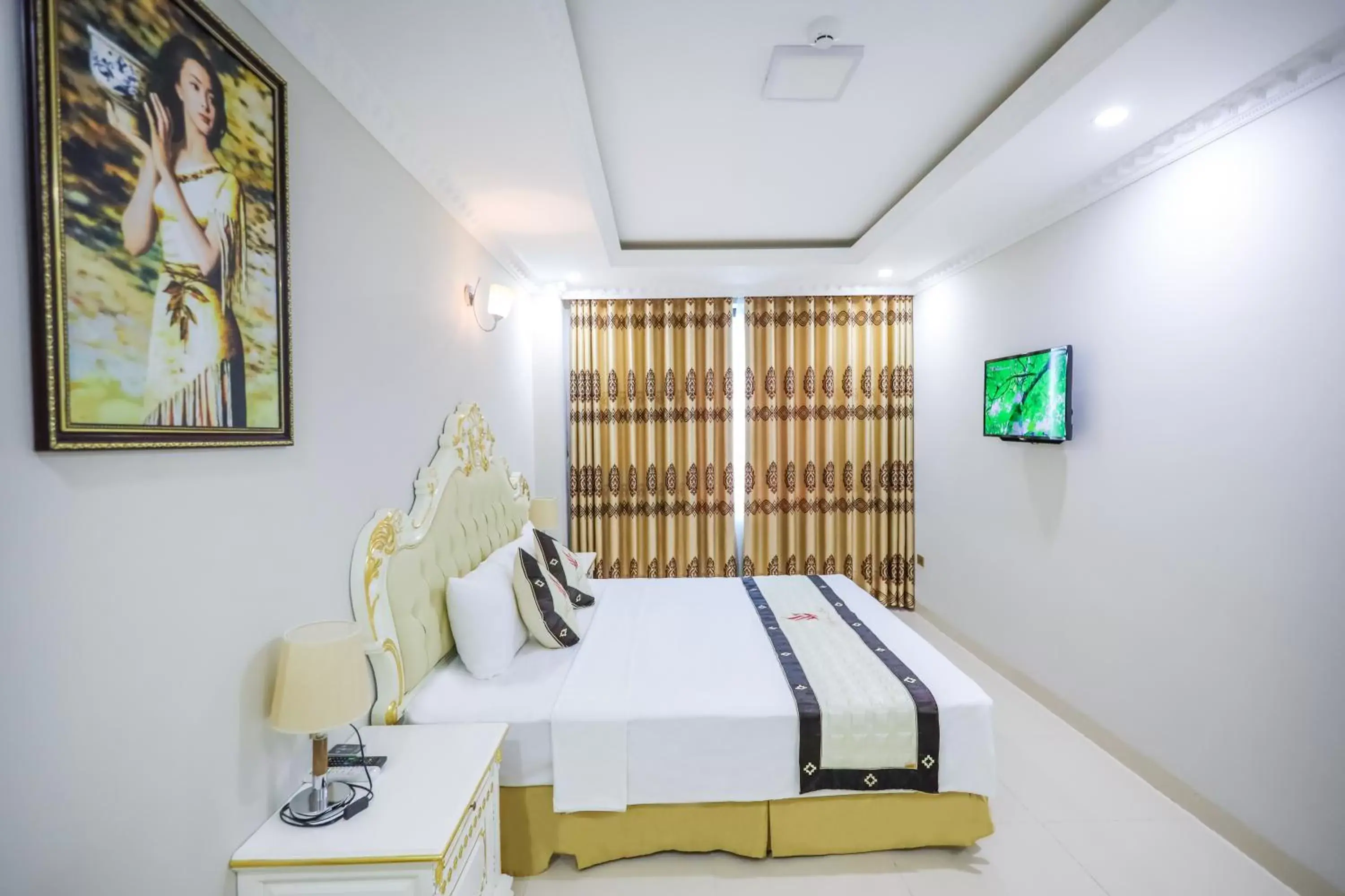 Bed in Khách Sạn Phượng Hoàng 3 Bed in Khách Sạn Phượng Hoàng 3