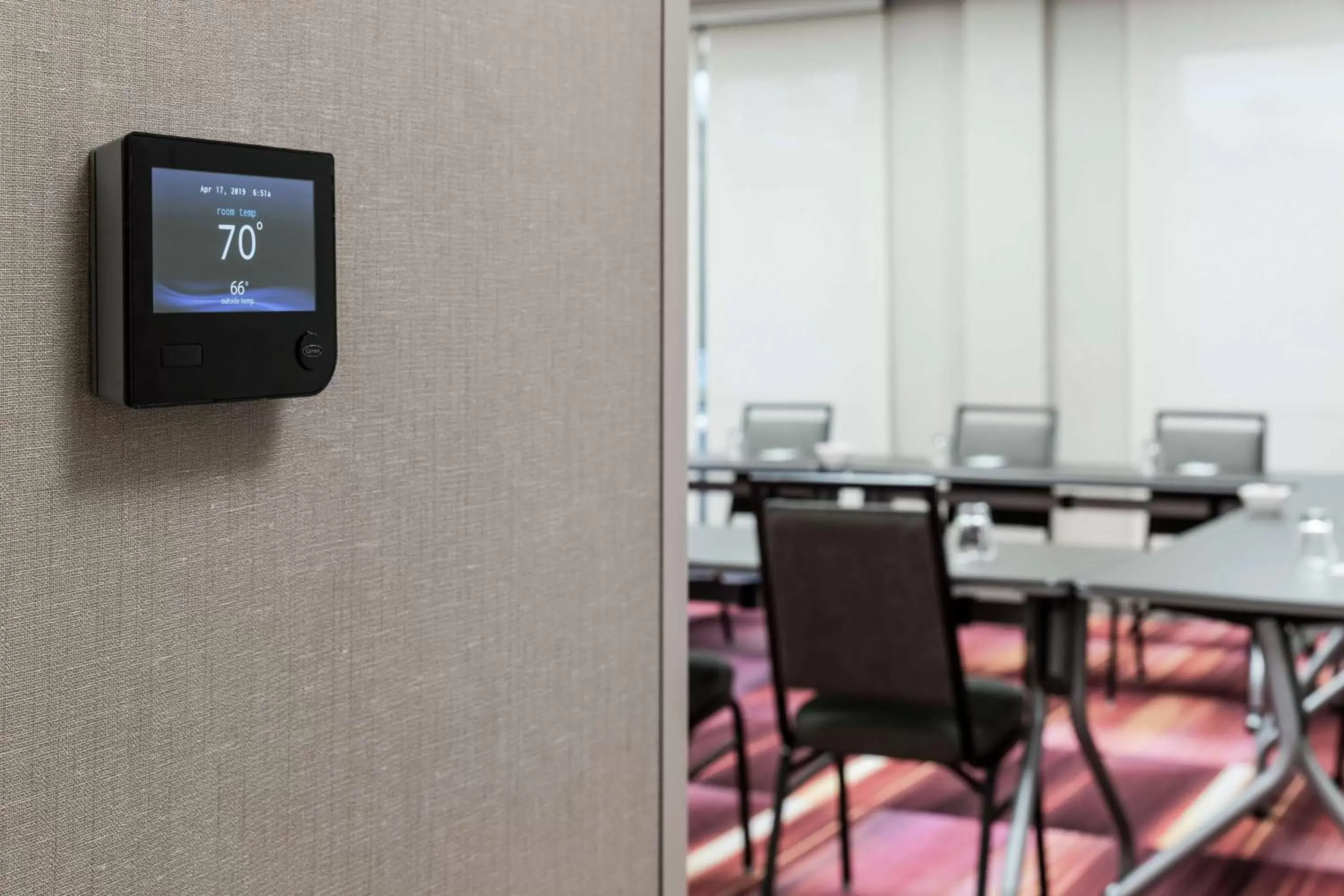 Meeting/conference room, TV/Entertainment Center in Home2 Suites By Hilton Orlando Airport