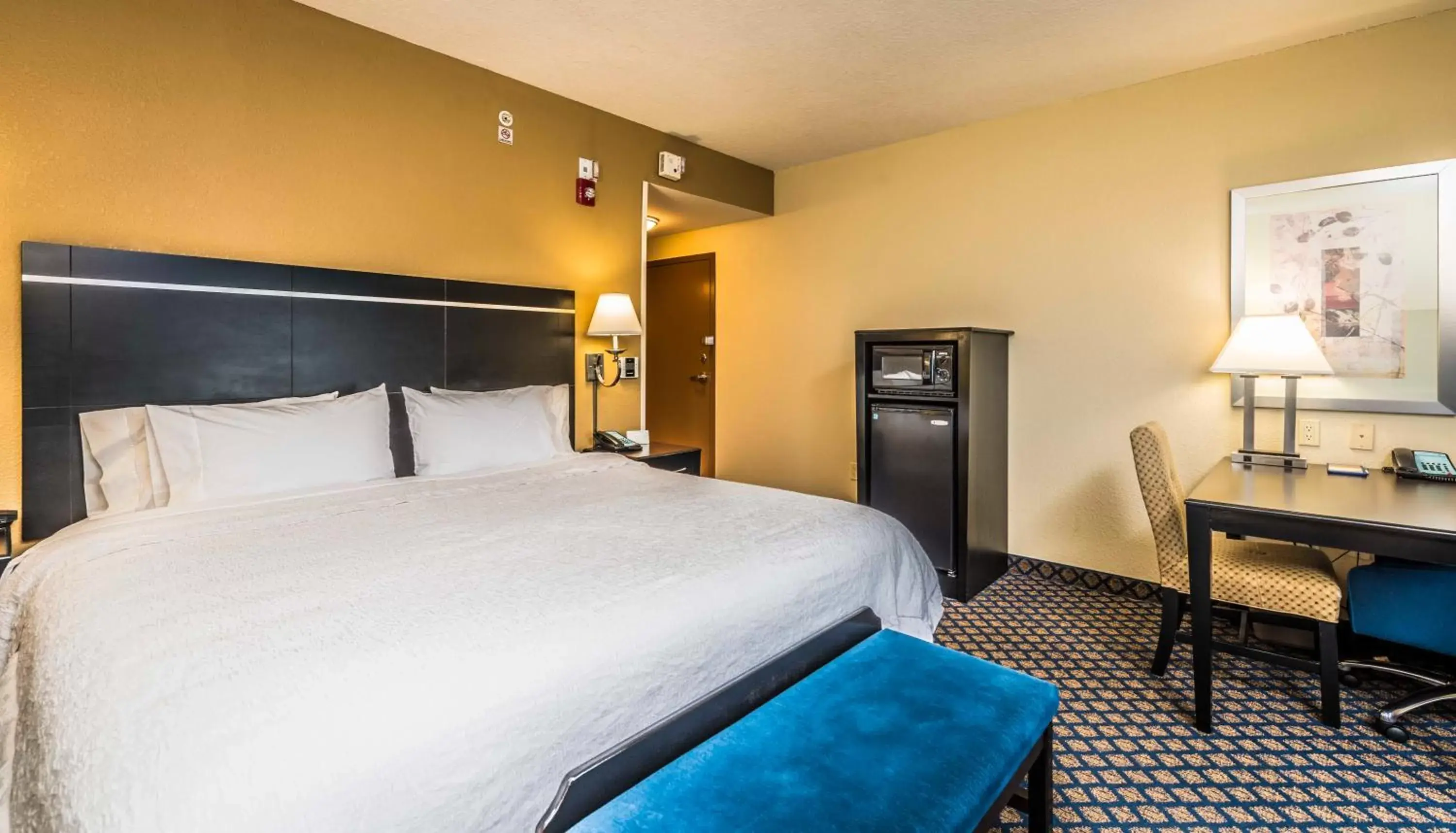 Bed in Hampton Inn & Suites Jacksonville South - Bartram Park