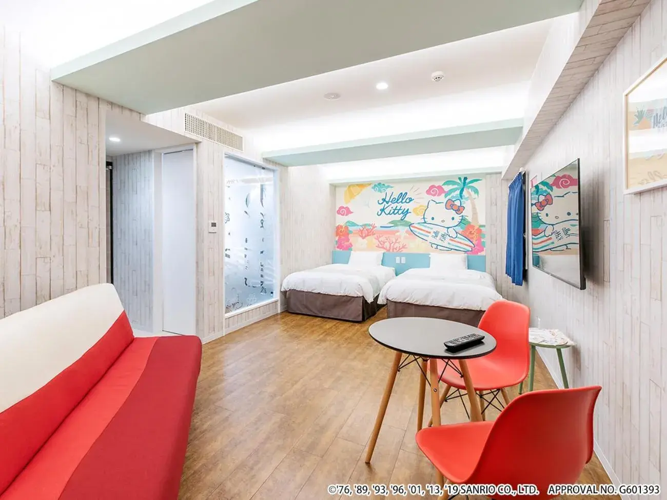 Living room, Seating Area in Hotel Okinawa With Sanrio Characters