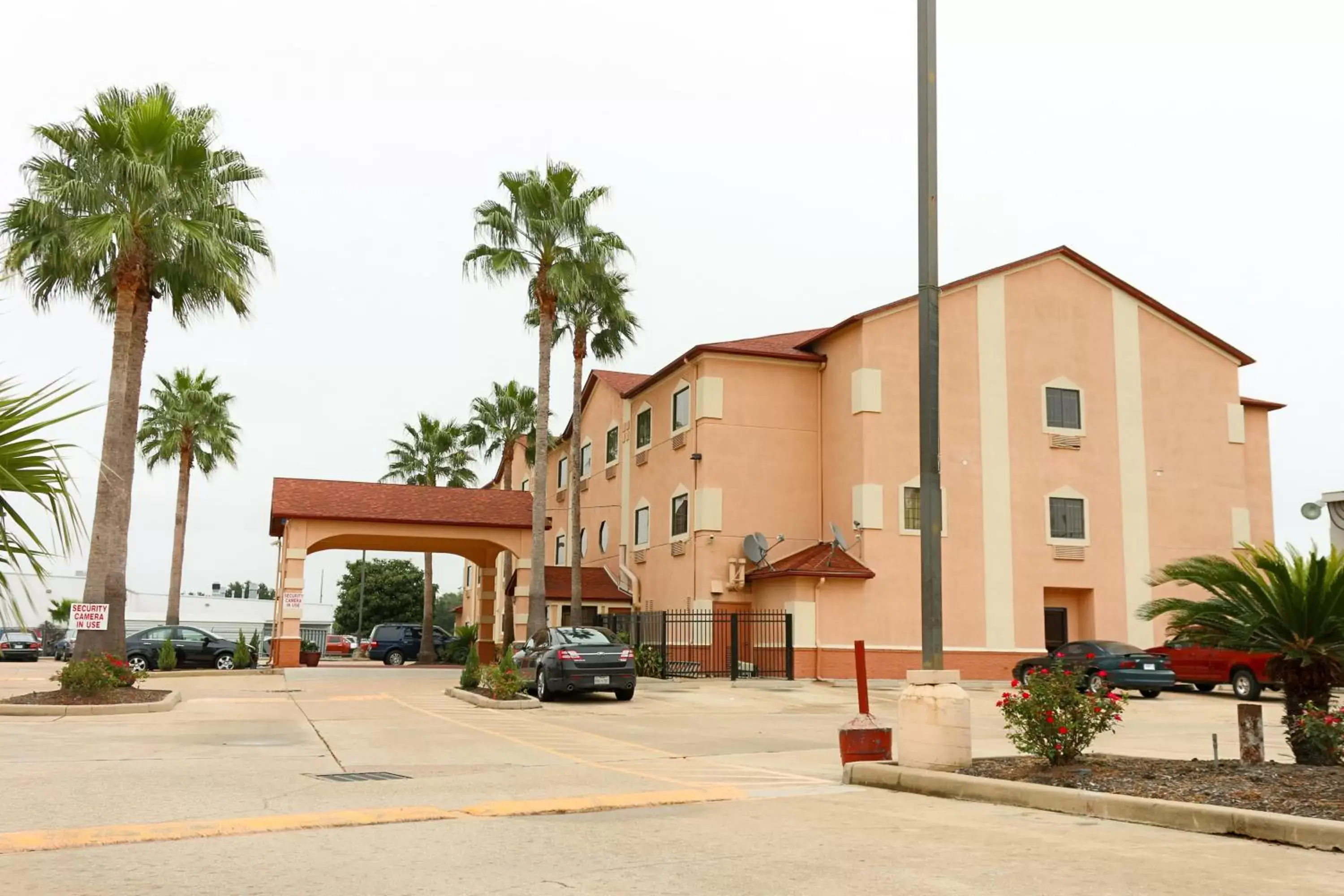 Facade/entrance, Property Building in Americas Best Value Inn and Suites Houston FM 1960