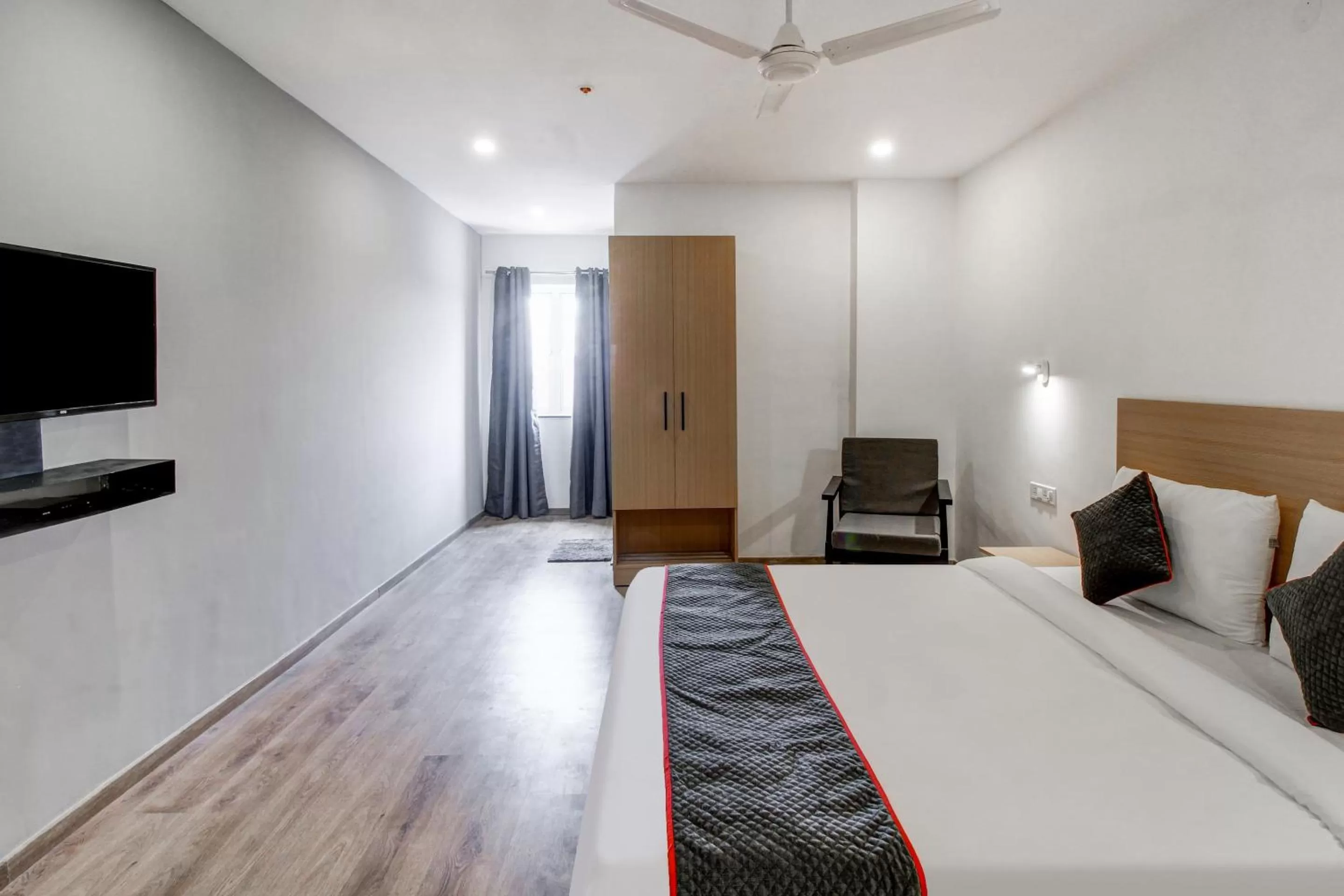 Bedroom, Bed in Super Townhouse RCC Majestic 397 LB Nagar