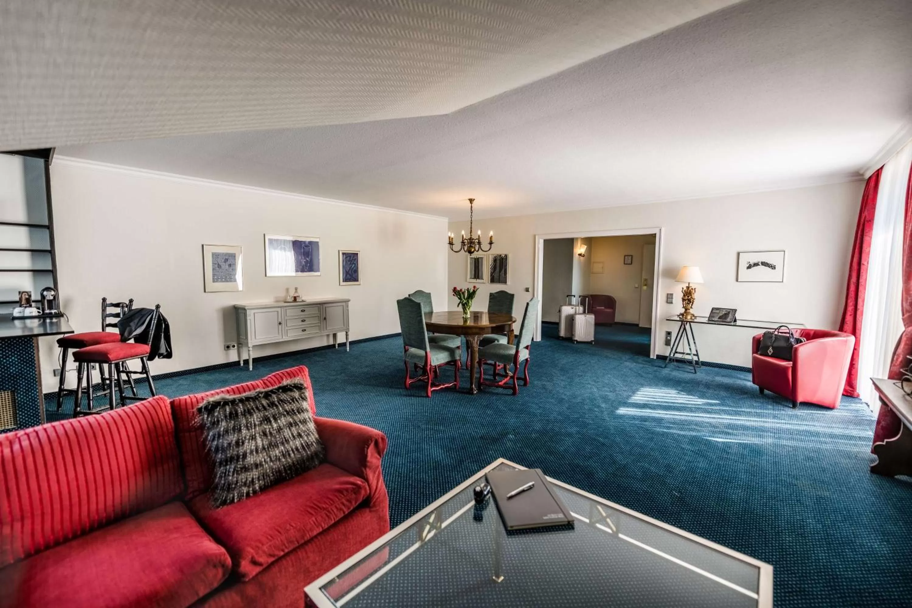 King Suite with Balcony and Lake View in Best Western Premier Seehotel Krautkrämer