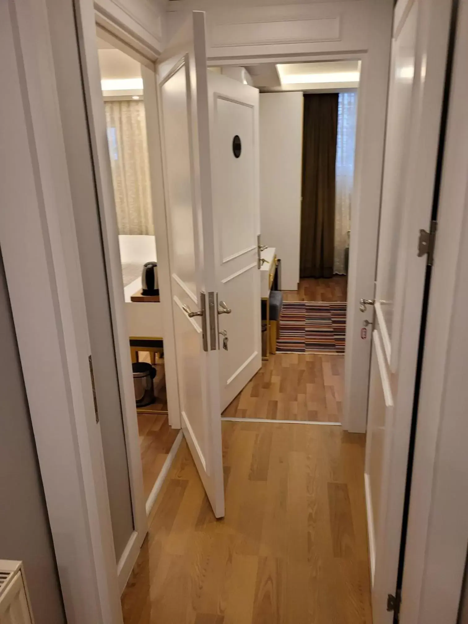 Photo of the whole room, Bathroom in MR BEYAZ BUTİK HOTEL