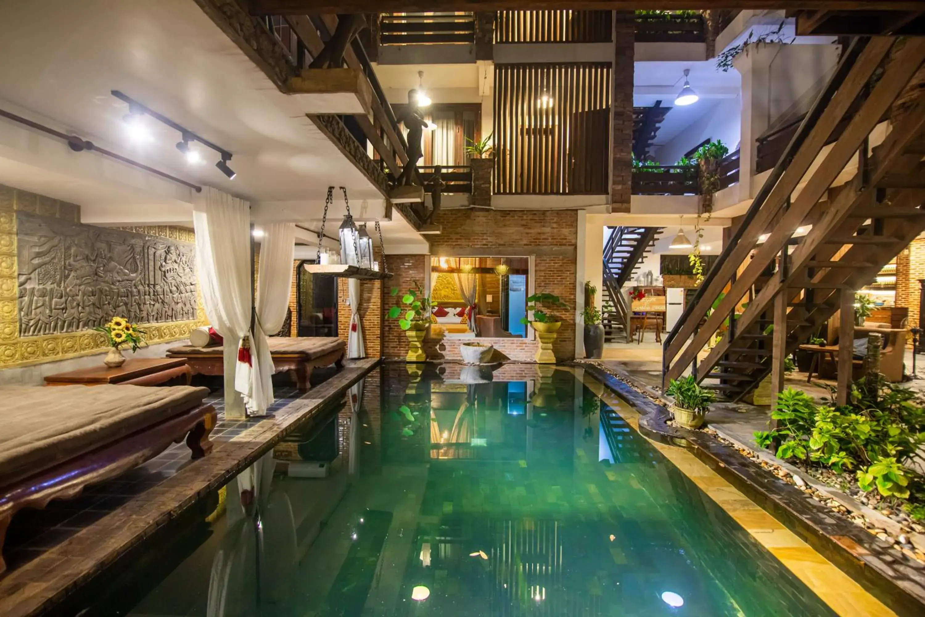 Swimming Pool in Cambana d'Angkor Suites