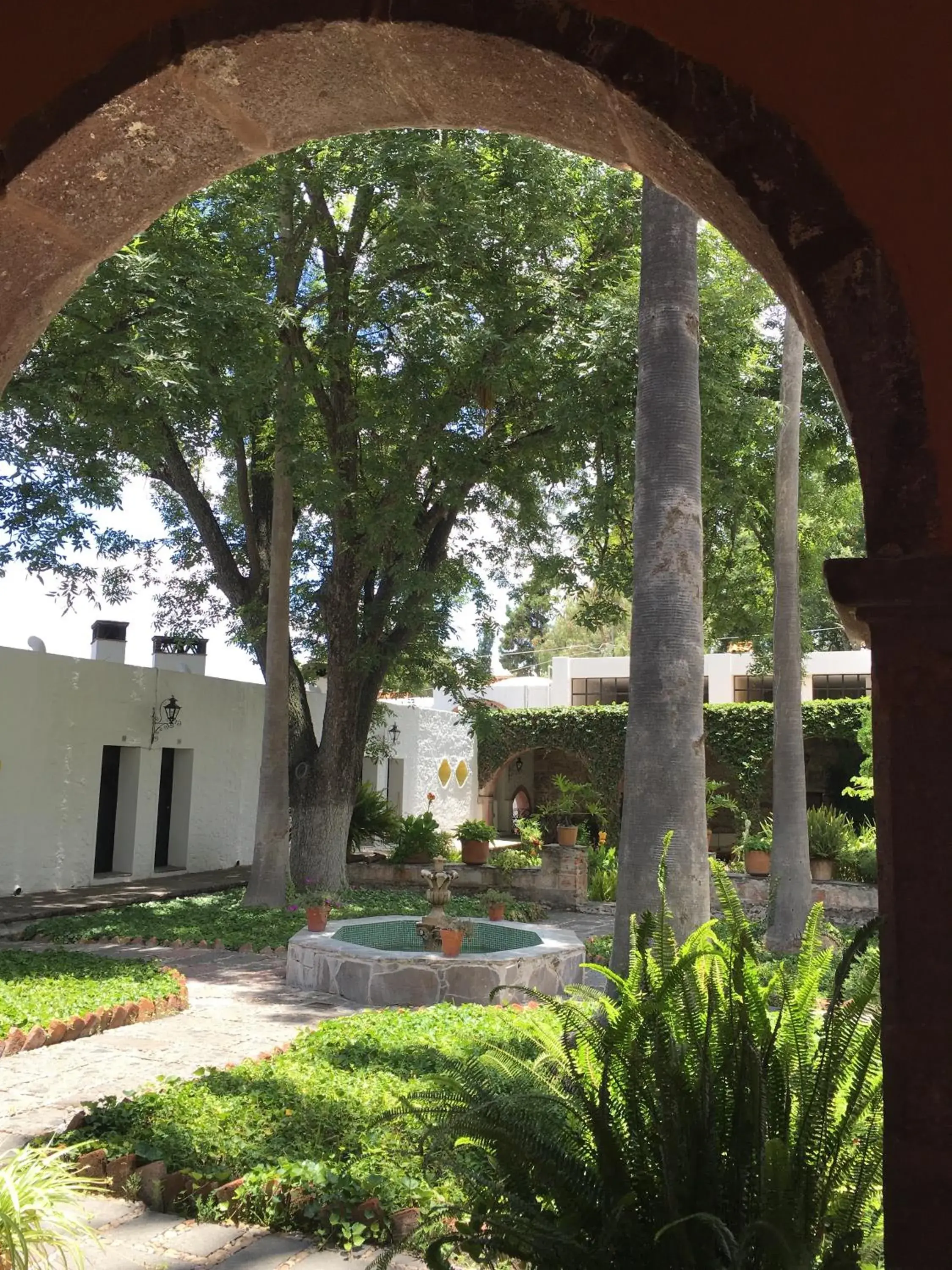 Garden in Rancho Hotel Atascadero