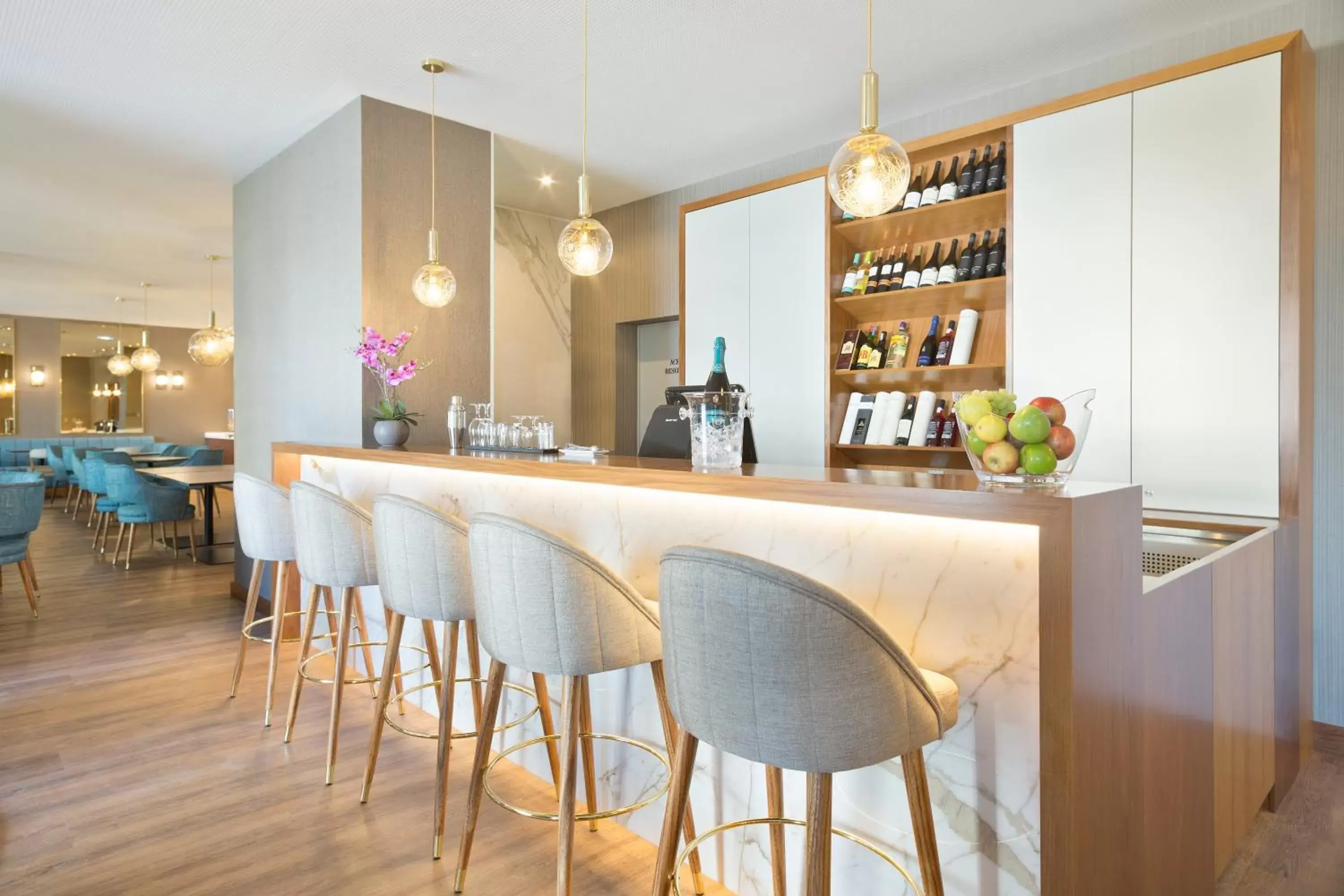 Lounge or bar in Acta The Avenue Lounge or bar in Acta The Avenue