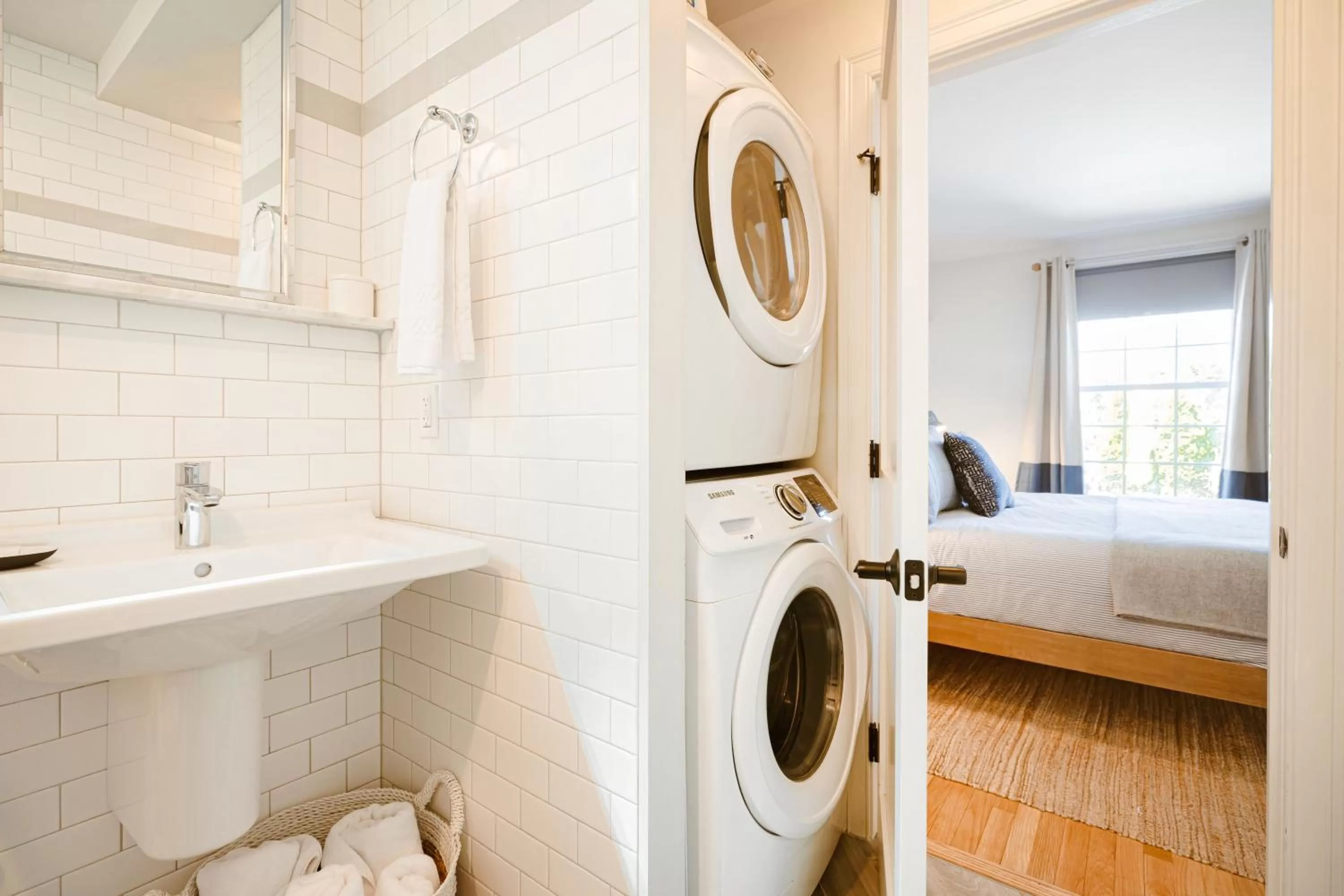 Bathroom in GREAT ISLAND INN - A Modern Boutique Hotel