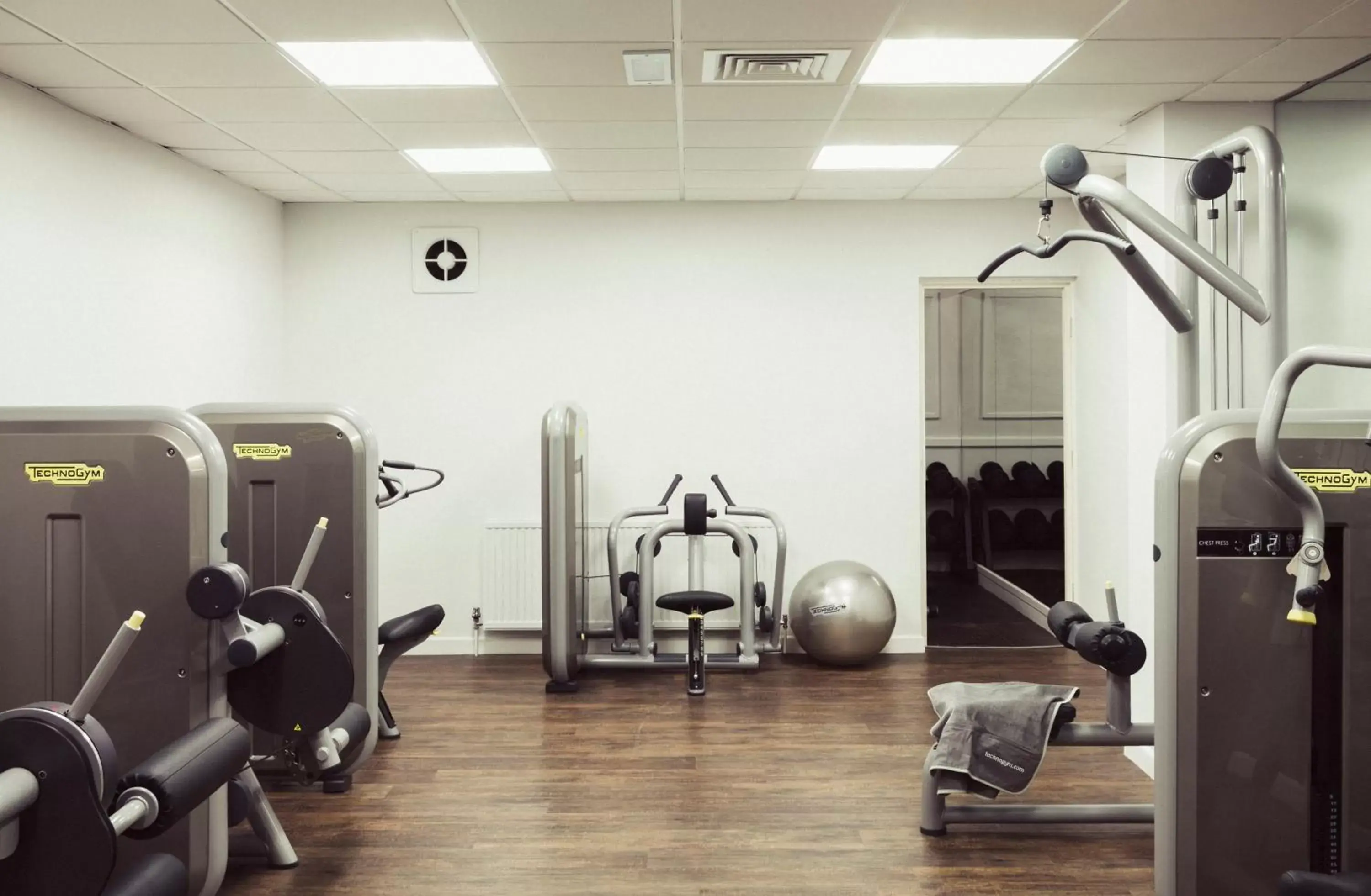 Fitness centre/facilities, Fitness Center/Facilities in Merchants Manor Spa