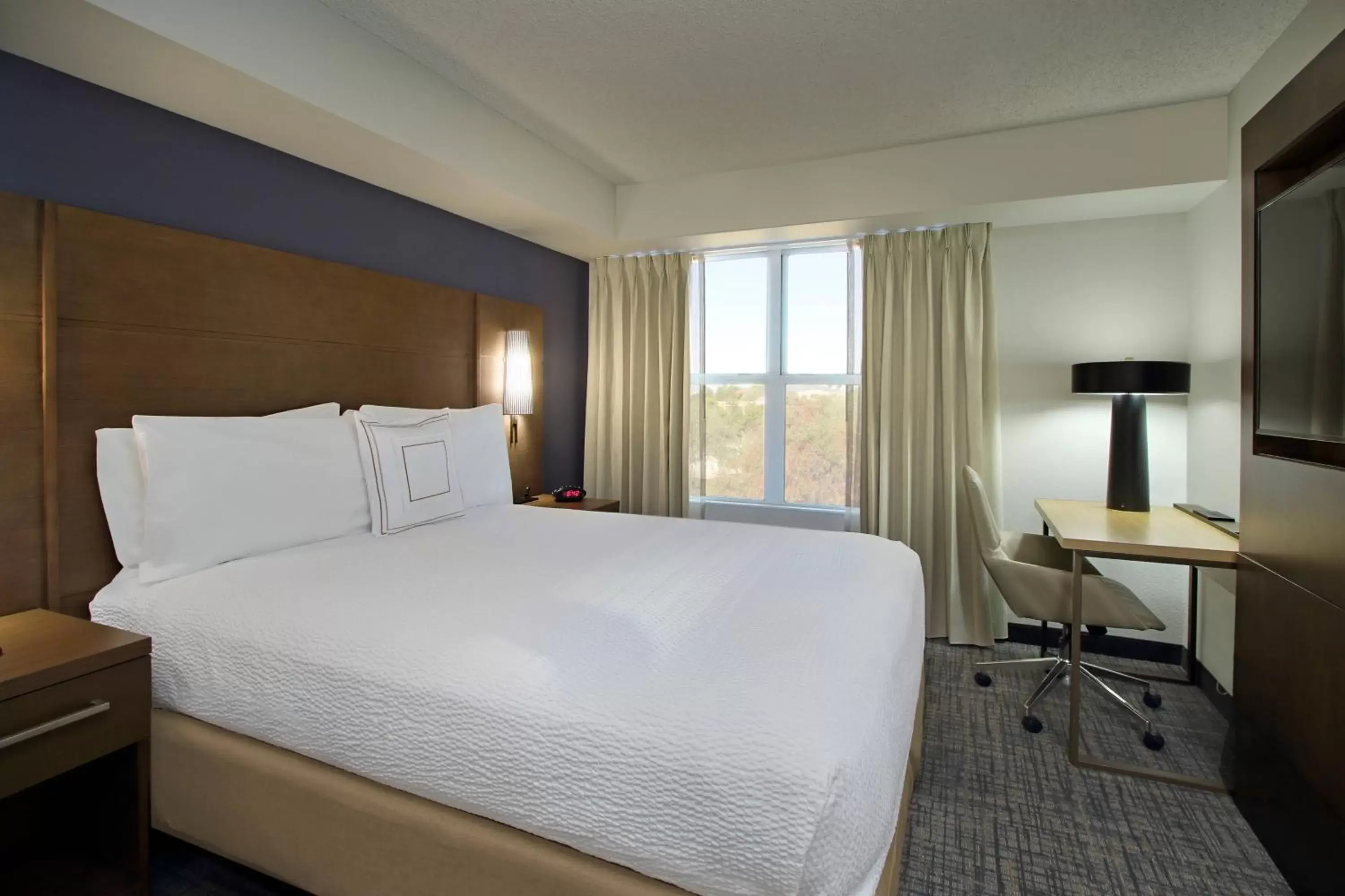 Bedroom, Bed in Residence Inn Scottsdale North