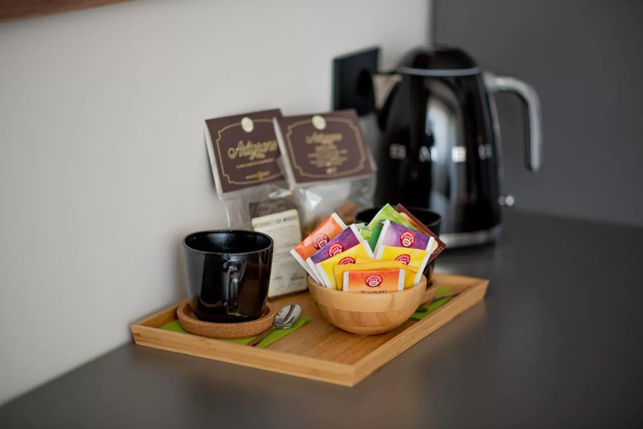 Coffee/Tea Facilities in AriaRoom219