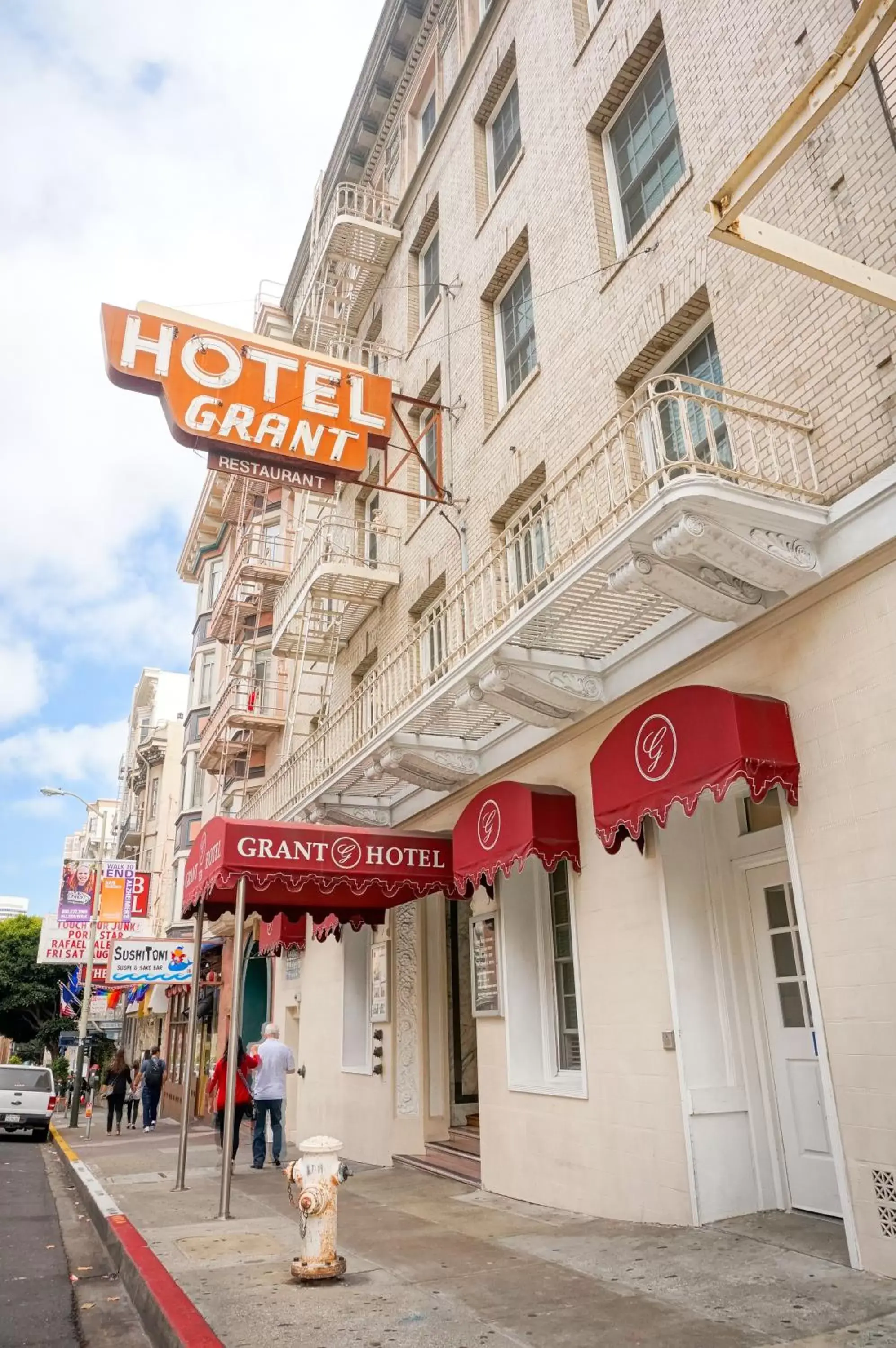 Facade/entrance, Property Building in Grant Hotel