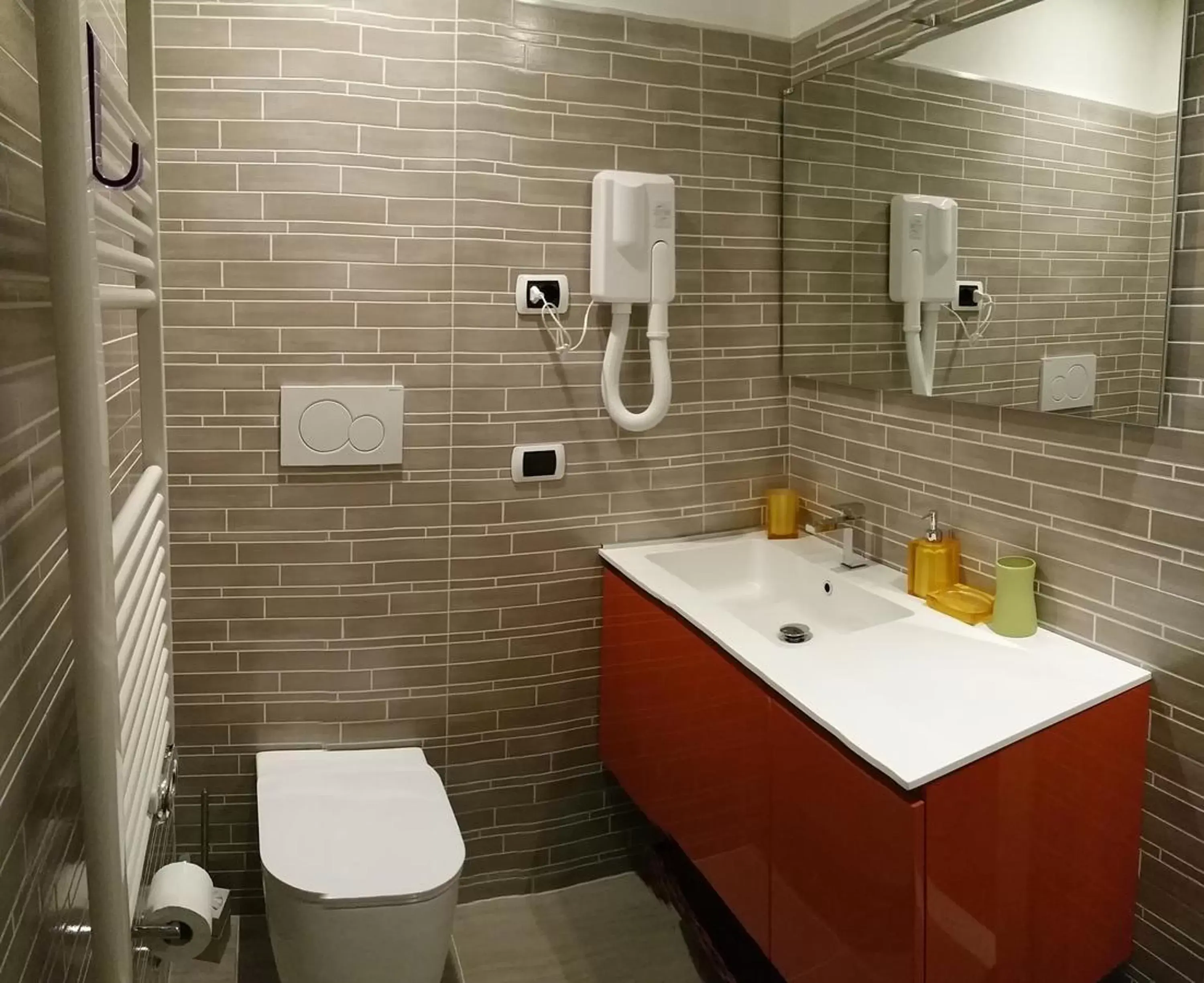 Bathroom in Smart House Rooms