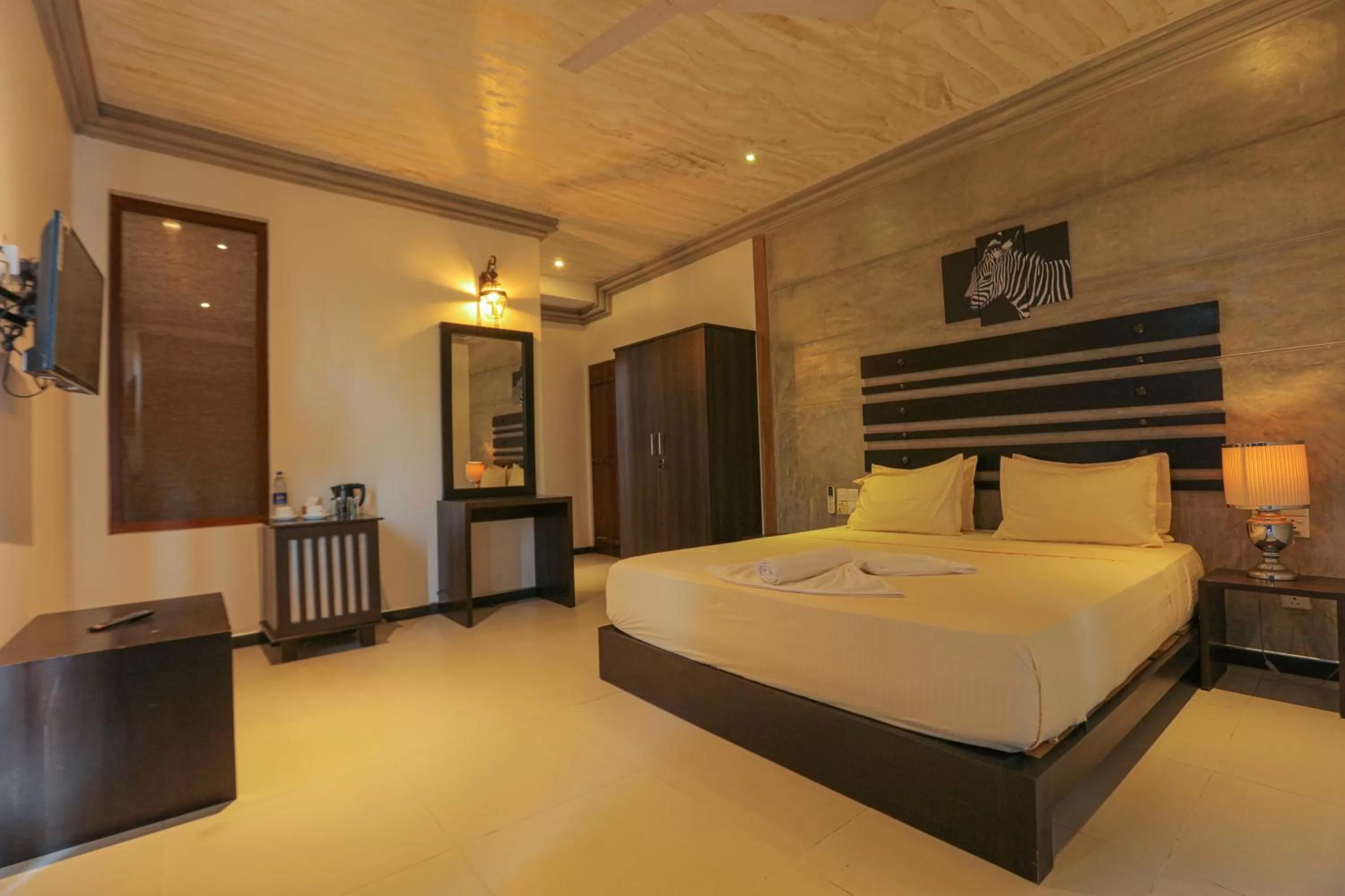 Photo of the whole room, Bed in Summerside Residence