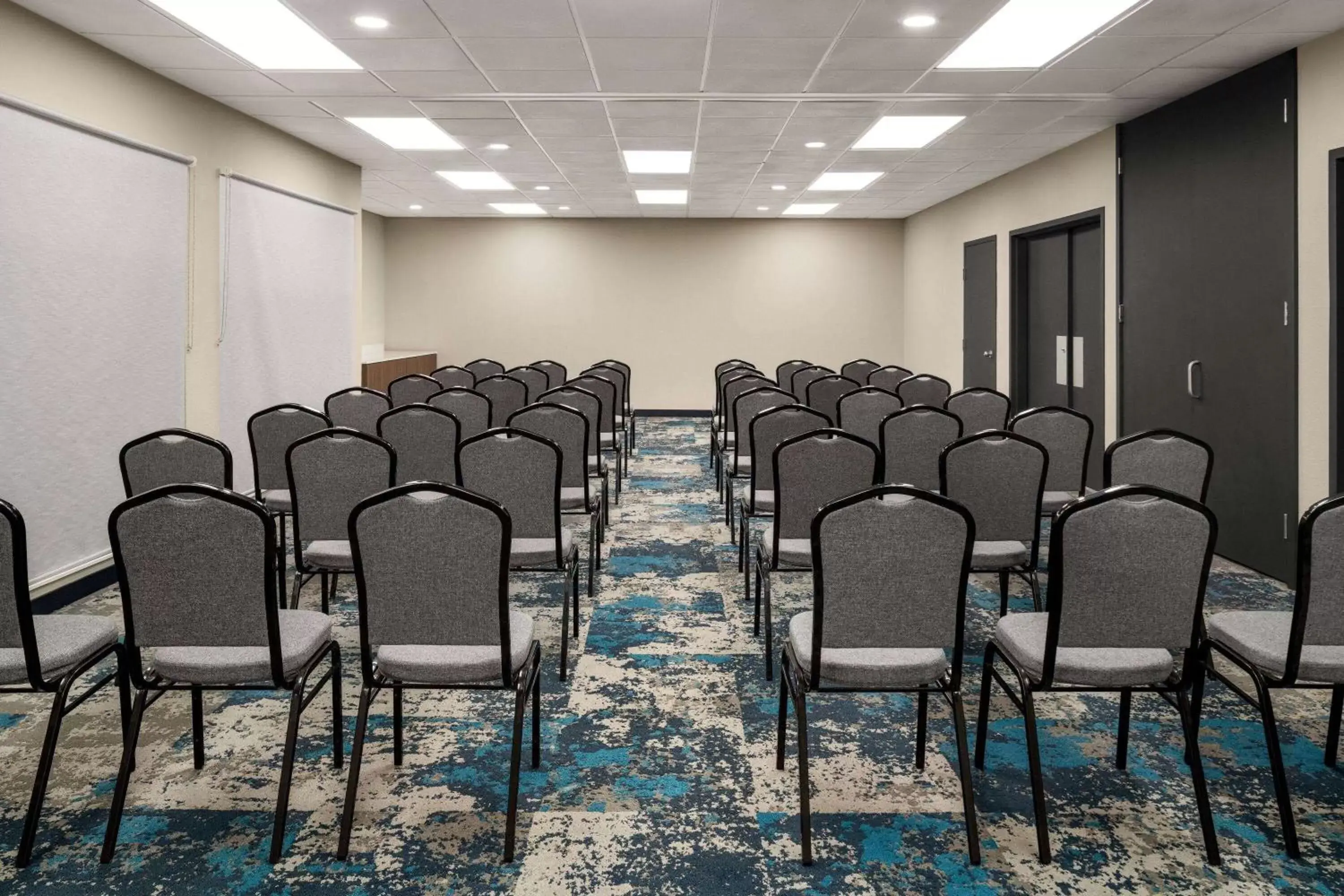 Meeting/conference room in La Quinta by Wyndham Round Rock North