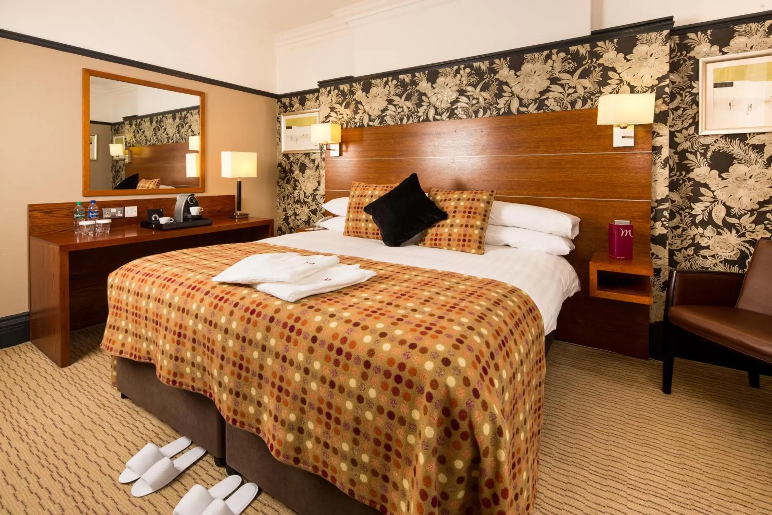 Bed in Mercure Perth Hotel