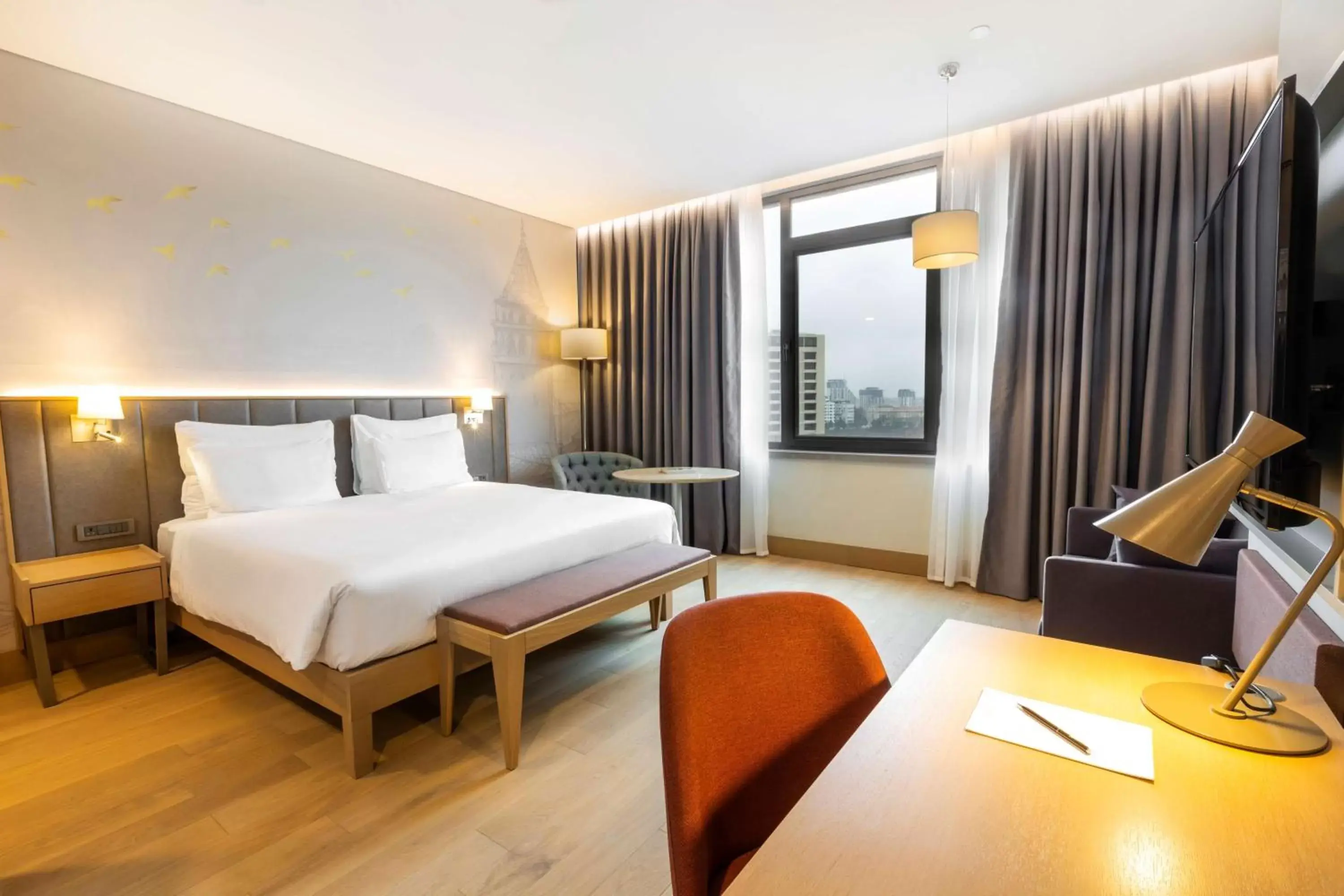 Bedroom, Bed in Radisson Hotel Istanbul Harbiye