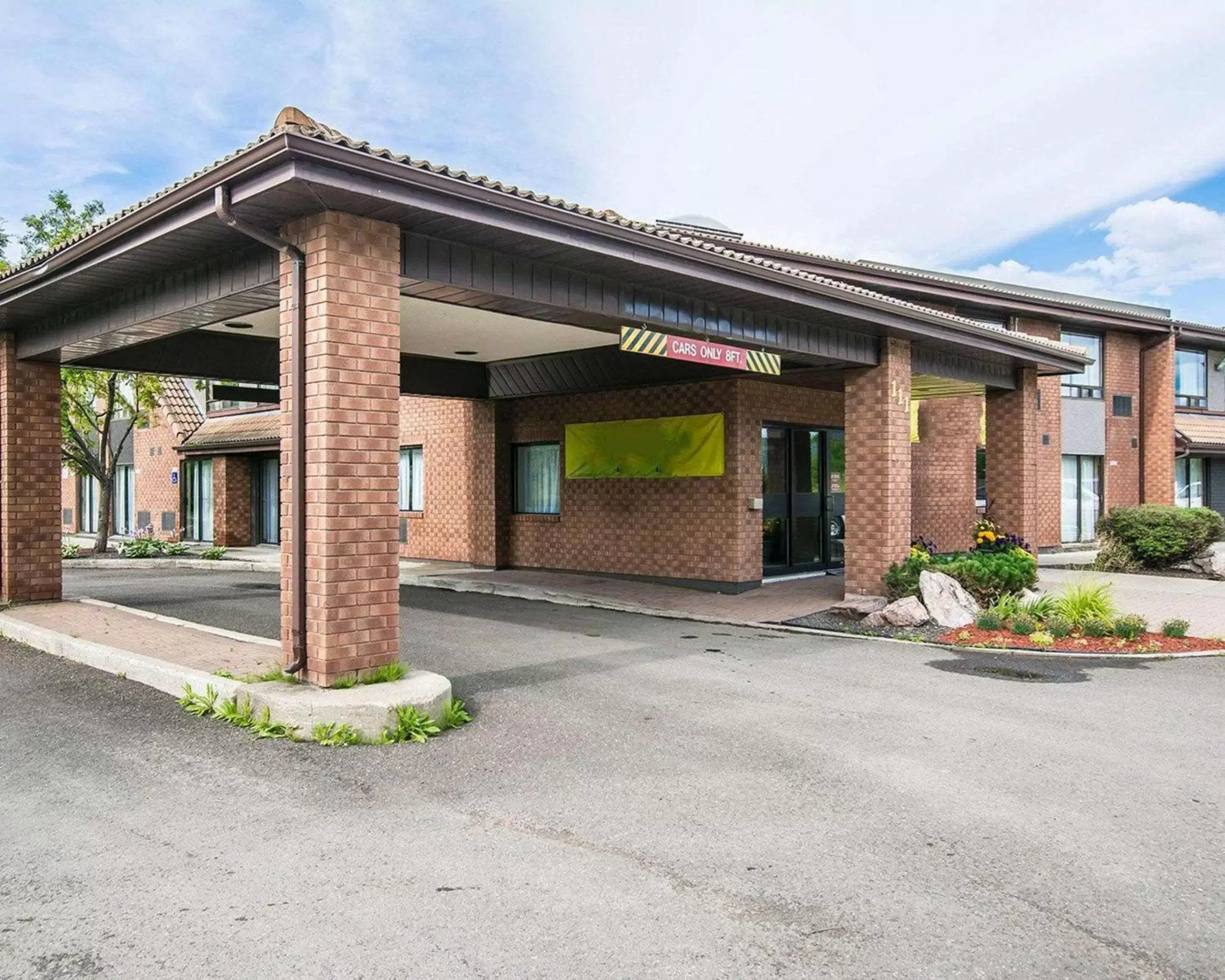 Property Building in Comfort Inn